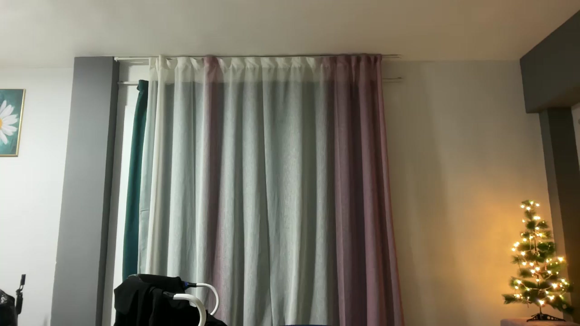 Gallery image thumbnail from BlackPearl777's myfreecams stream on, 12/24/2025, 16:44 image 17 of 20