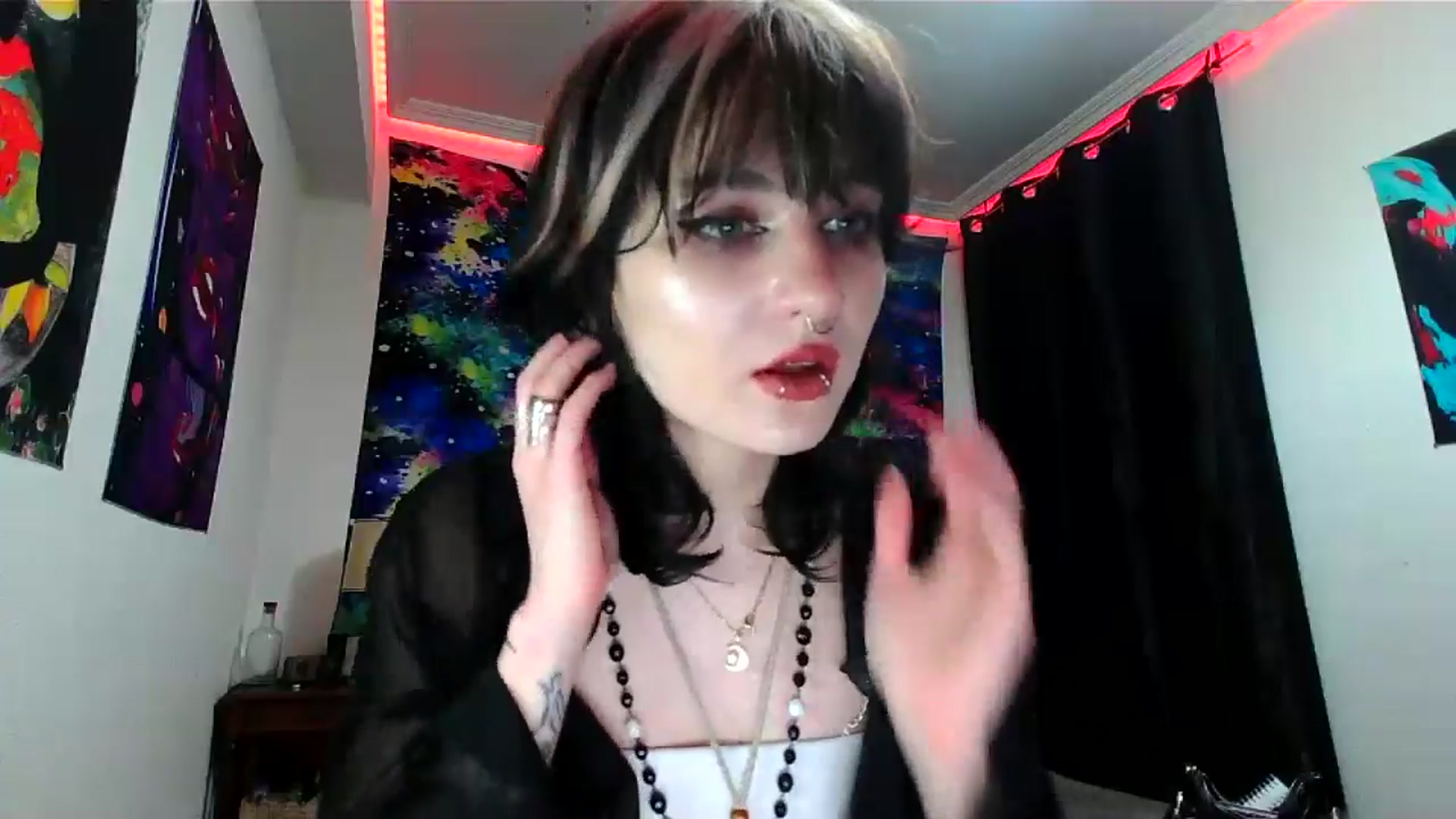 Gallery image thumbnail from Black_Aranya's myfreecams stream on, 01/18/2025, 16:00 image 6 of 20