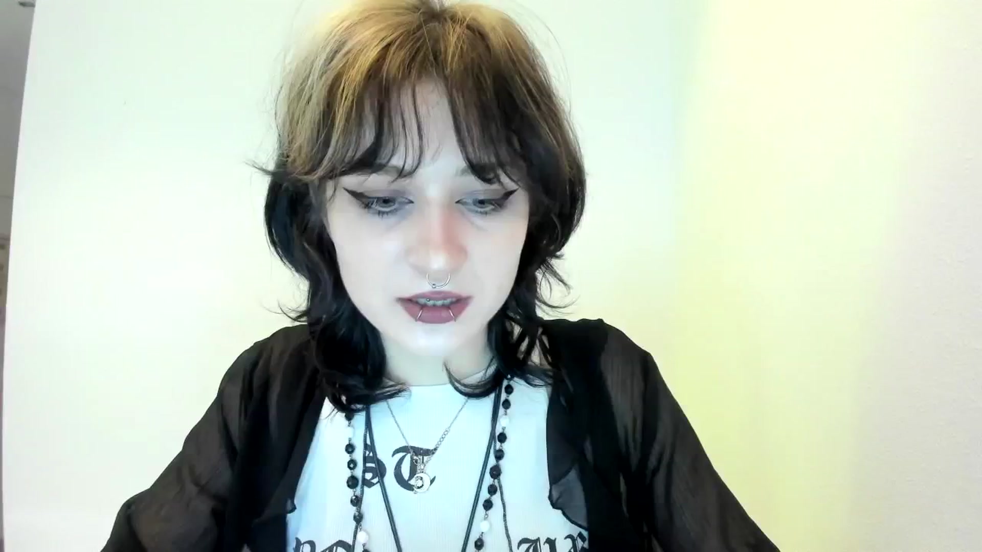 Gallery image thumbnail from Black_Aranya's myfreecams stream on, 01/23/2025, 13:39 image 17 of 20