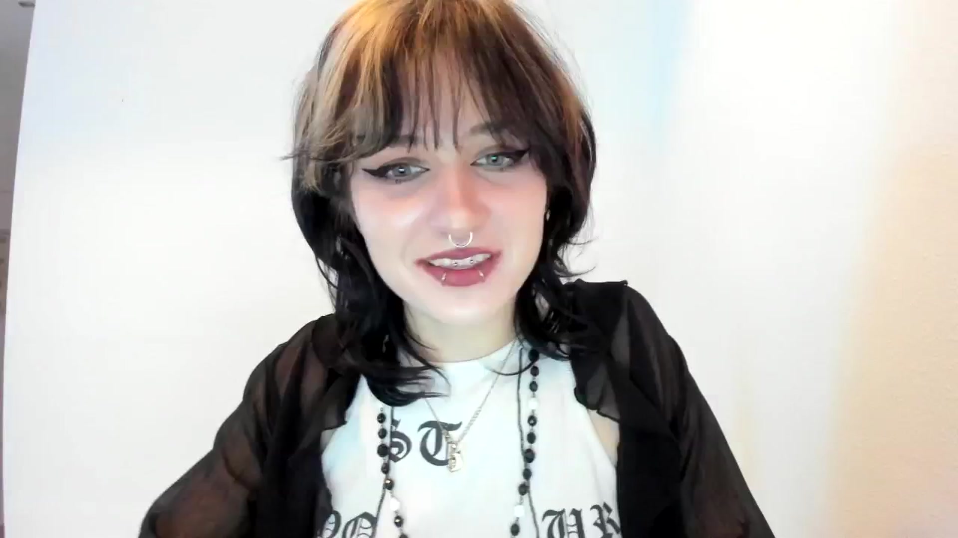 Gallery image thumbnail from Black_Aranya's myfreecams stream on, 01/23/2025, 15:27 image 20 of 20