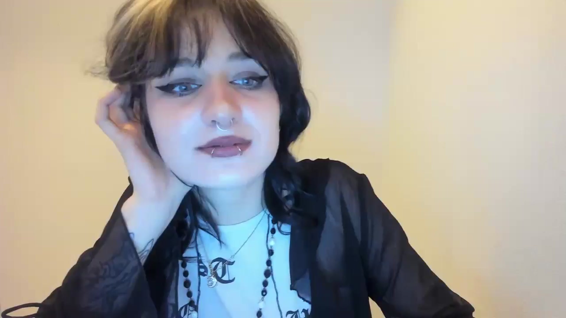 Gallery image thumbnail from Black_Aranya's myfreecams stream on, 01/23/2025, 17:30 image 12 of 20