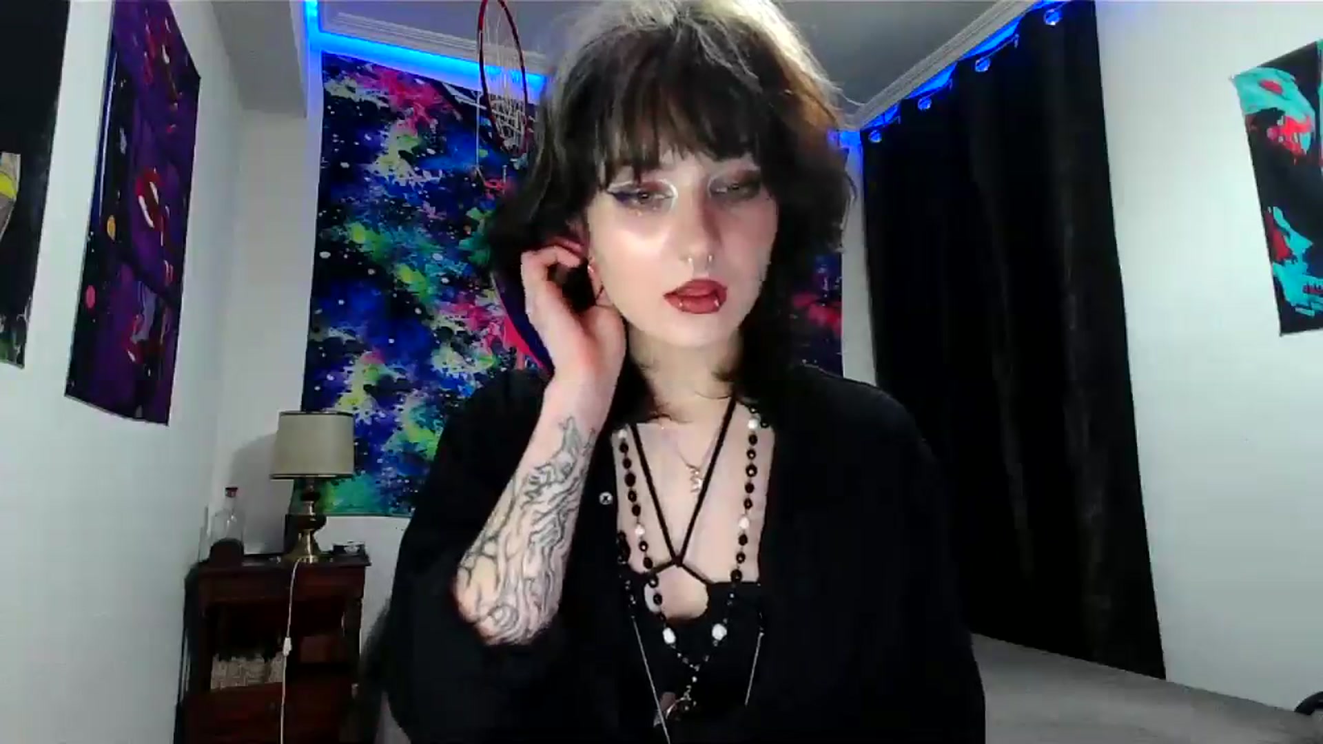 Gallery image thumbnail from Black_Aranya's myfreecams stream on, 01/28/2025, 18:00 image 16 of 20