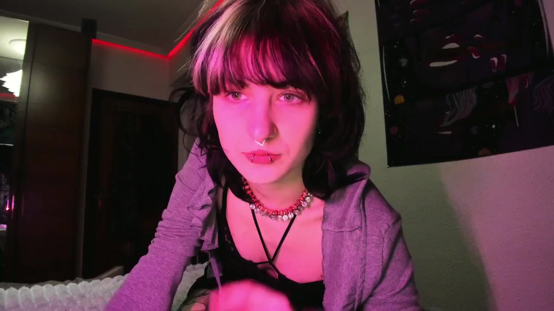 Gallery image thumbnail from Black_Aranya's myfreecams stream on, 03/15/2025, 12:32 image 12 of 20