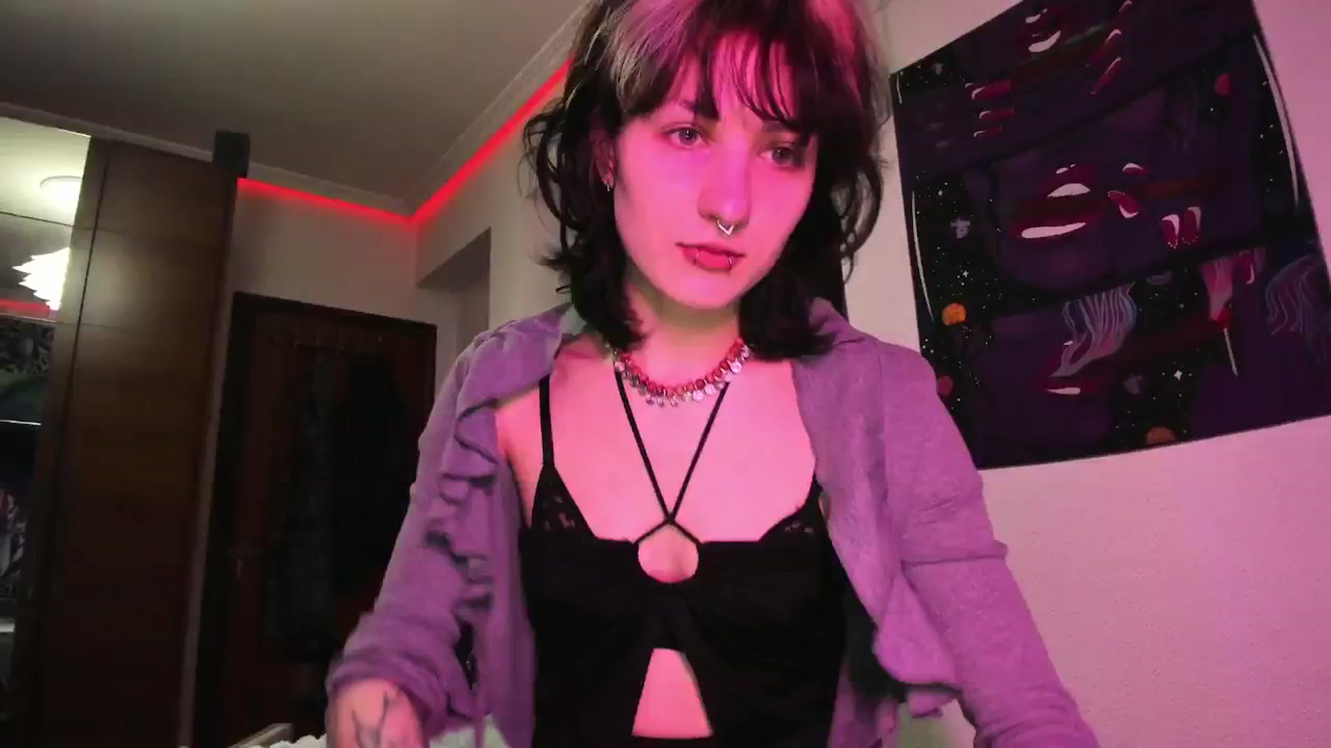 Gallery image thumbnail from Black_Aranya's myfreecams stream on, 03/15/2025, 12:32 image 16 of 20