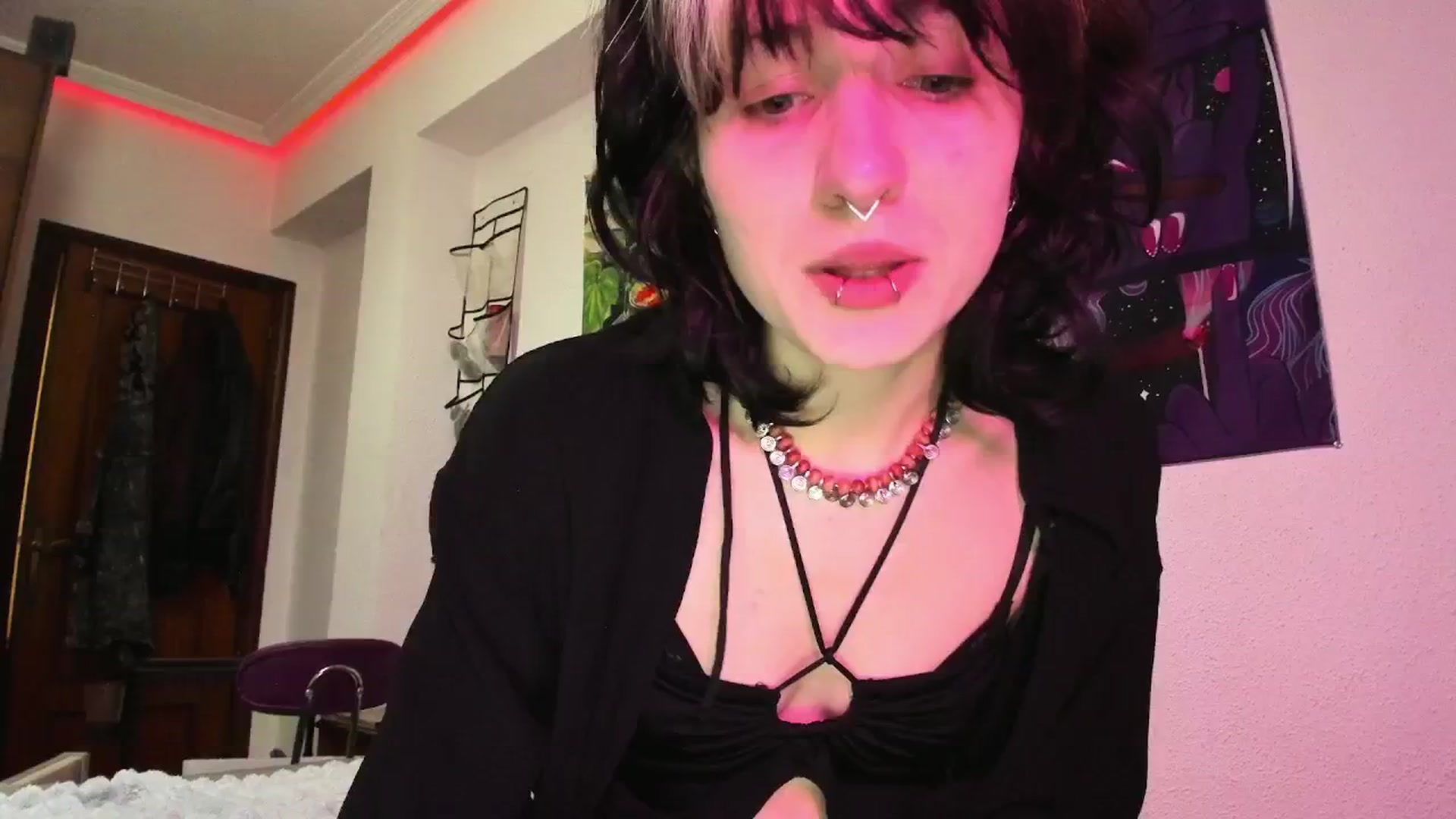Gallery image thumbnail from Black_Aranya's myfreecams stream on, 03/15/2025, 13:14 image 14 of 20