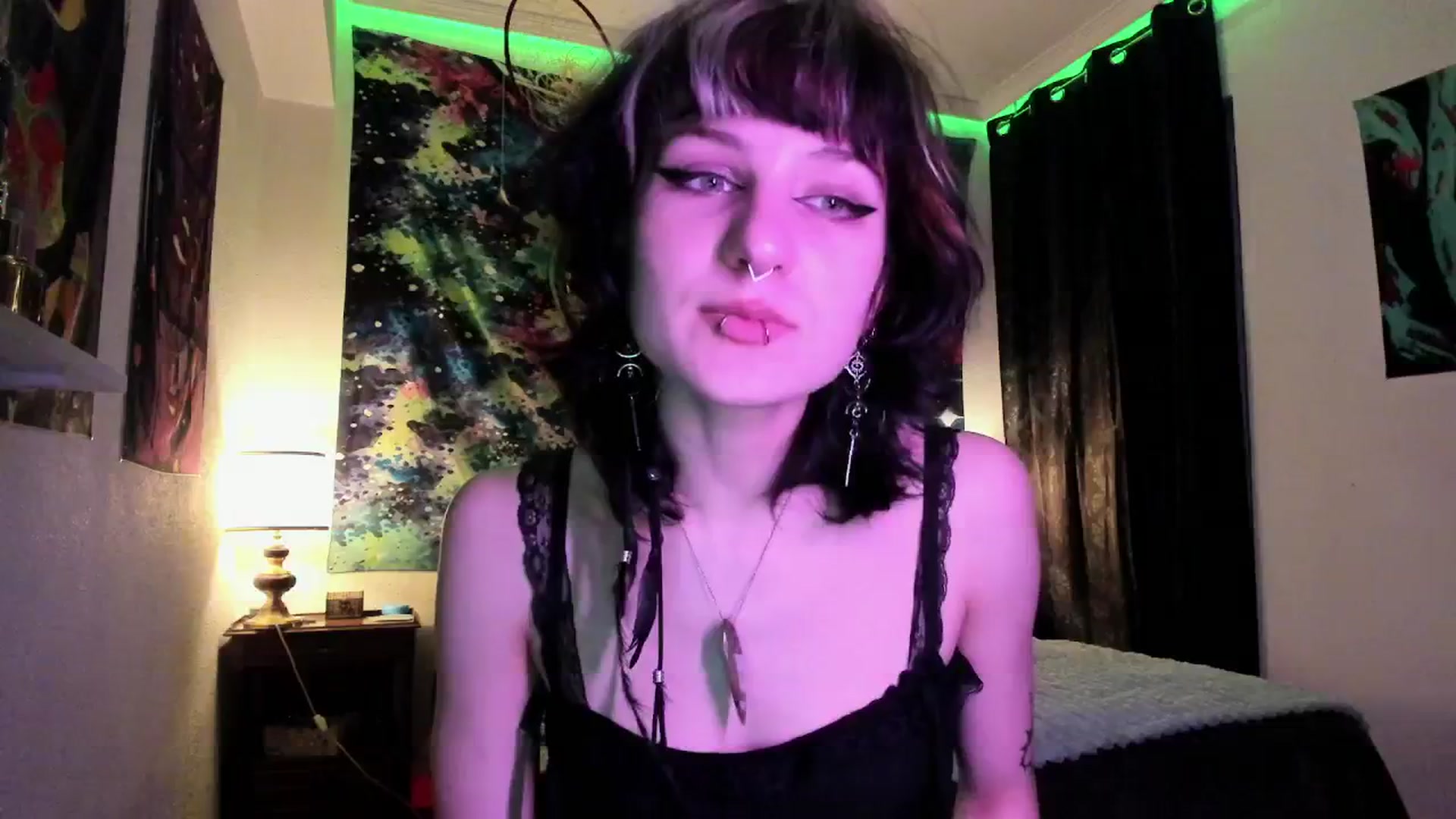 Gallery image thumbnail from Black_Aranya's myfreecams stream on, 03/28/2025, 21:32 image 17 of 20