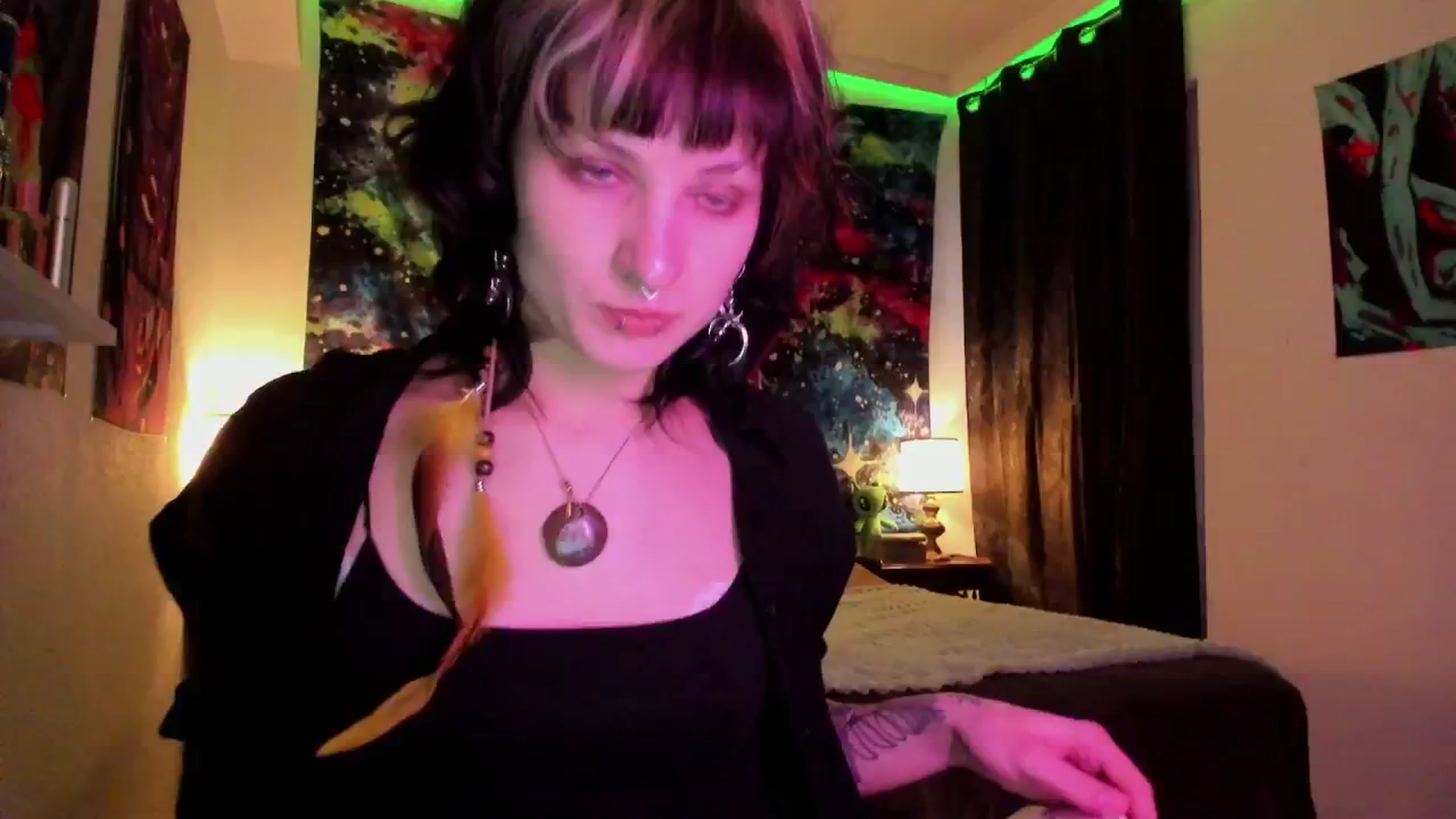 Gallery image thumbnail from Black_Aranya's myfreecams stream on, 03/29/2025, 16:34 image 13 of 20