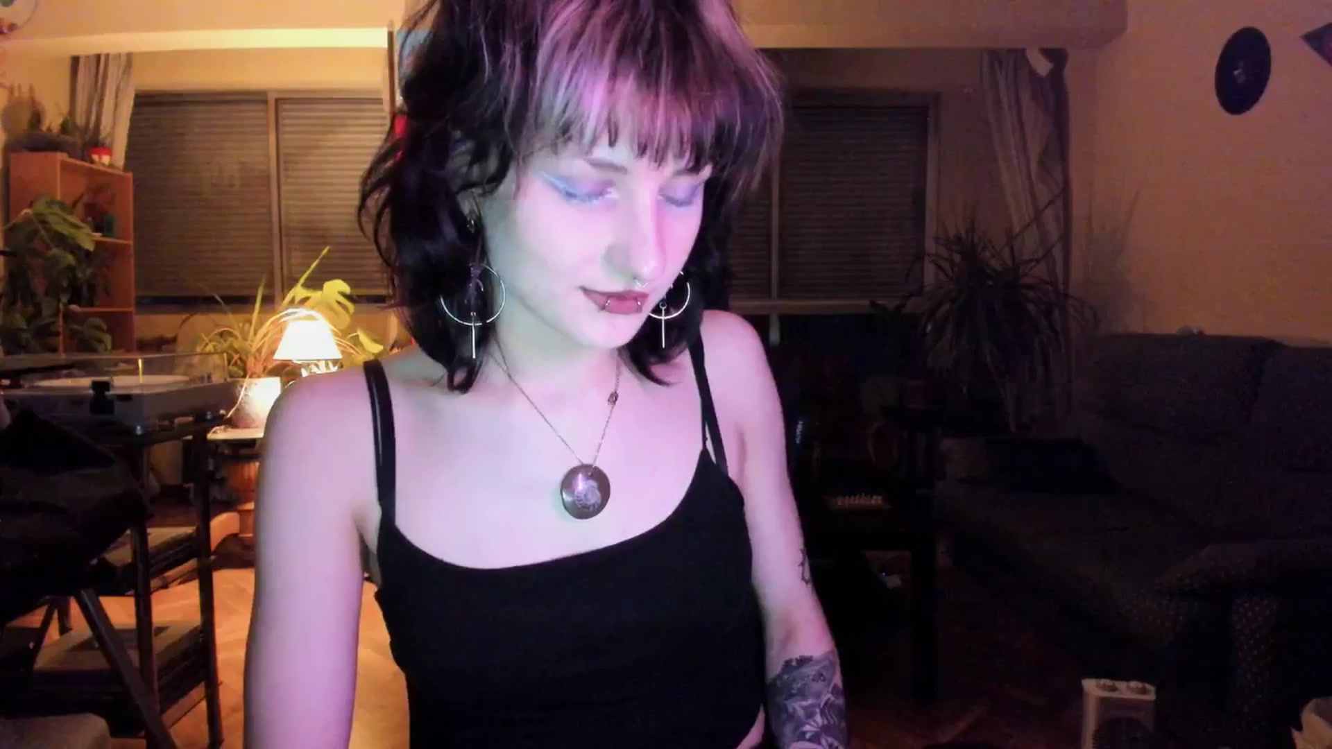 Gallery image thumbnail from Black_Aranya's myfreecams stream on, 03/31/2025, 19:32 image 14 of 20