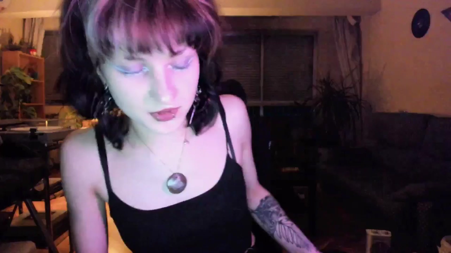 Gallery image thumbnail from Black_Aranya's myfreecams stream on, 03/31/2025, 19:32 image 9 of 20
