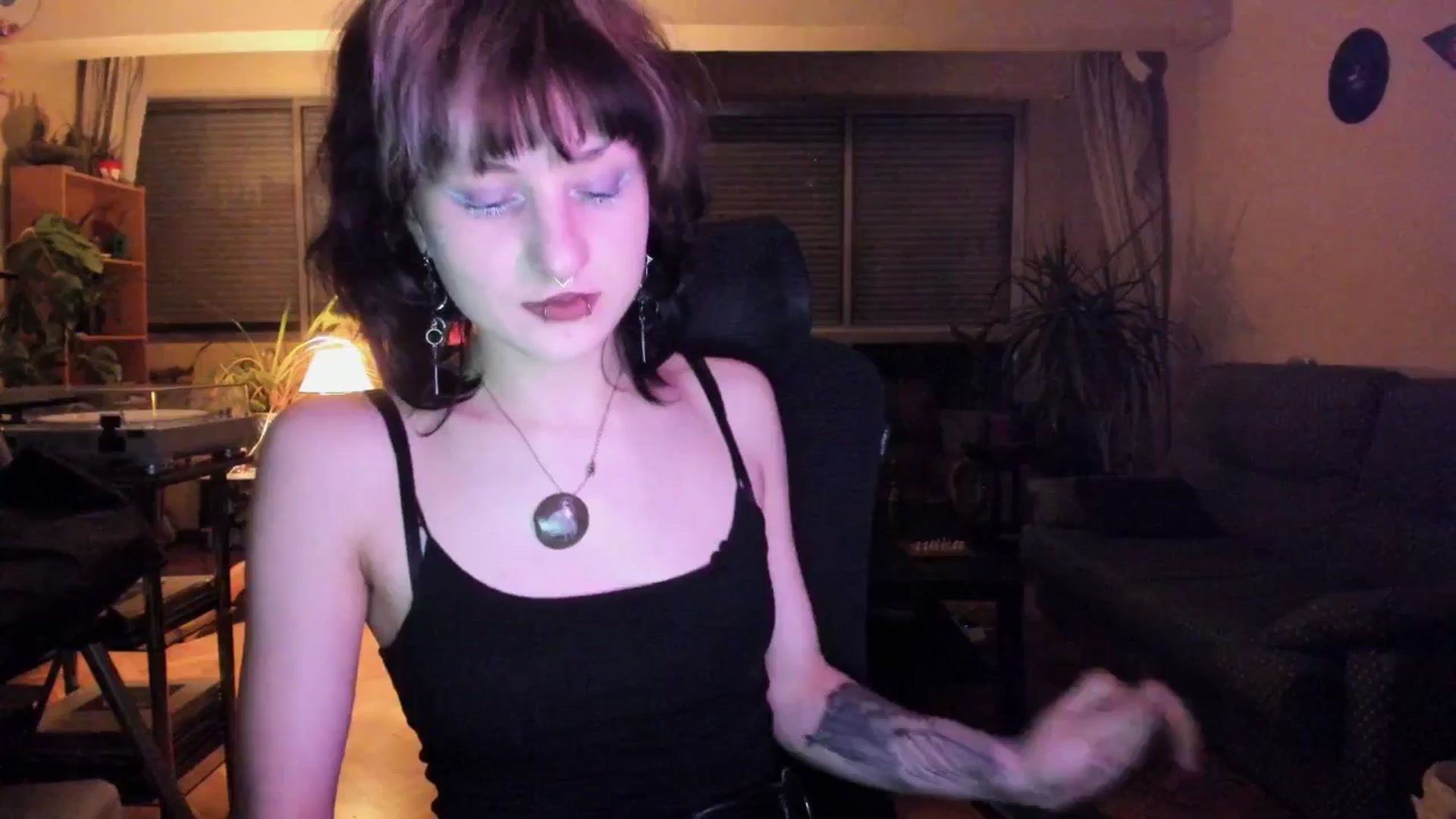 Gallery image thumbnail from Black_Aranya's myfreecams stream on, 03/31/2025, 20:44 image 19 of 20