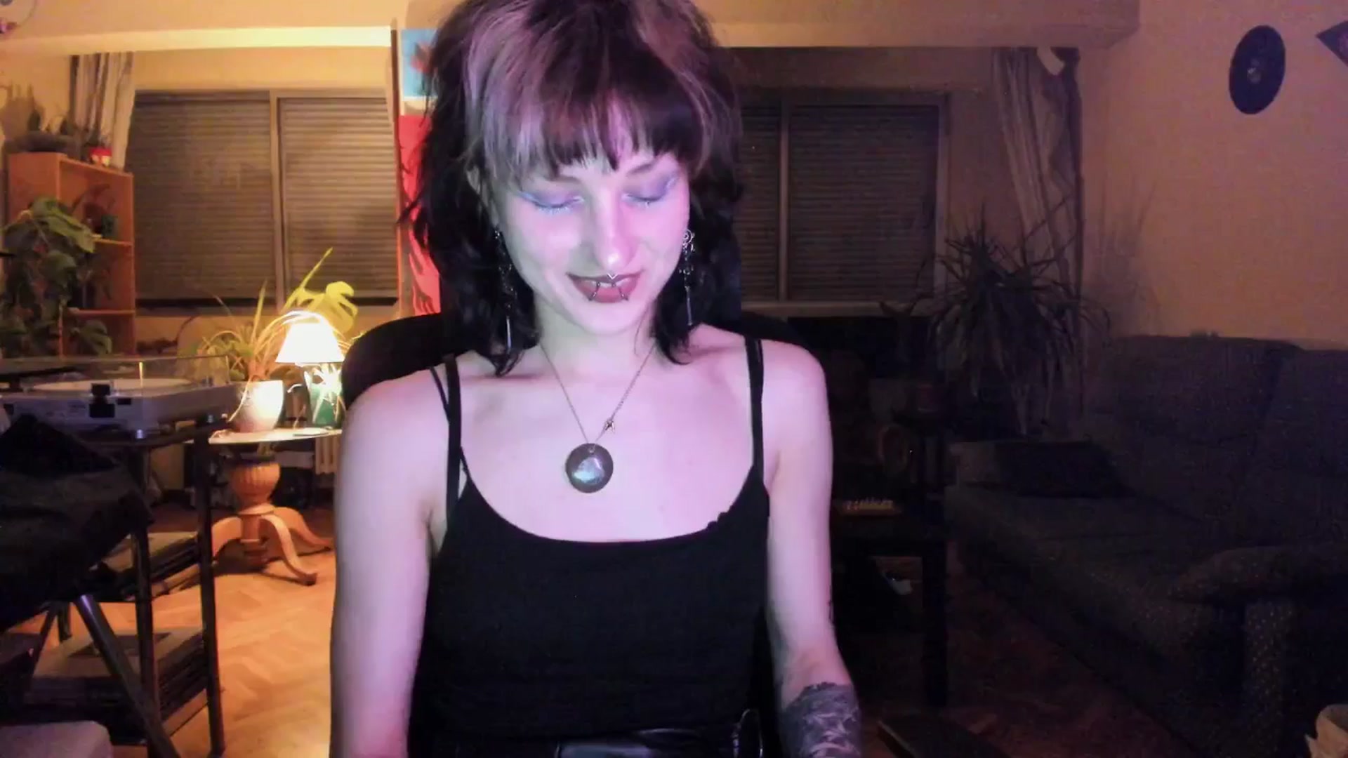 Gallery image thumbnail from Black_Aranya's myfreecams stream on, 03/31/2025, 20:44 image 18 of 20
