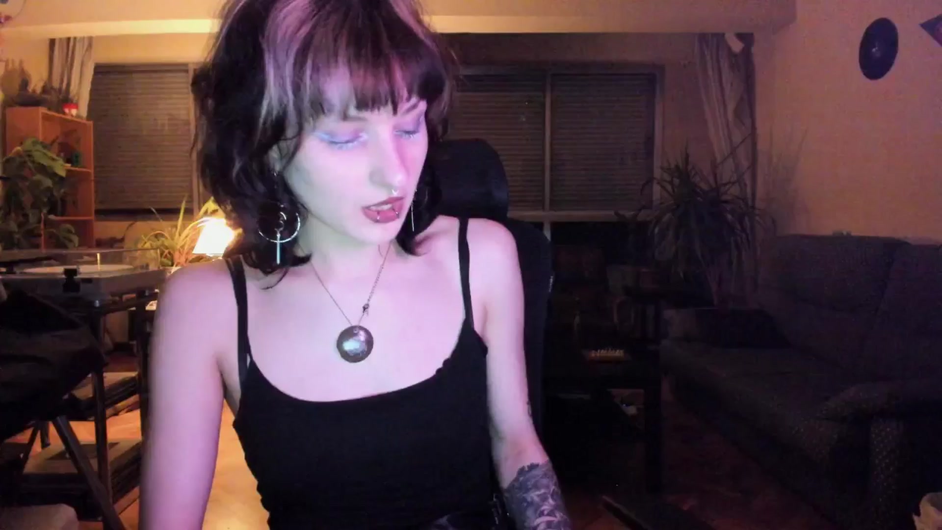 Gallery image thumbnail from Black_Aranya's myfreecams stream on, 03/31/2025, 20:44 image 20 of 20