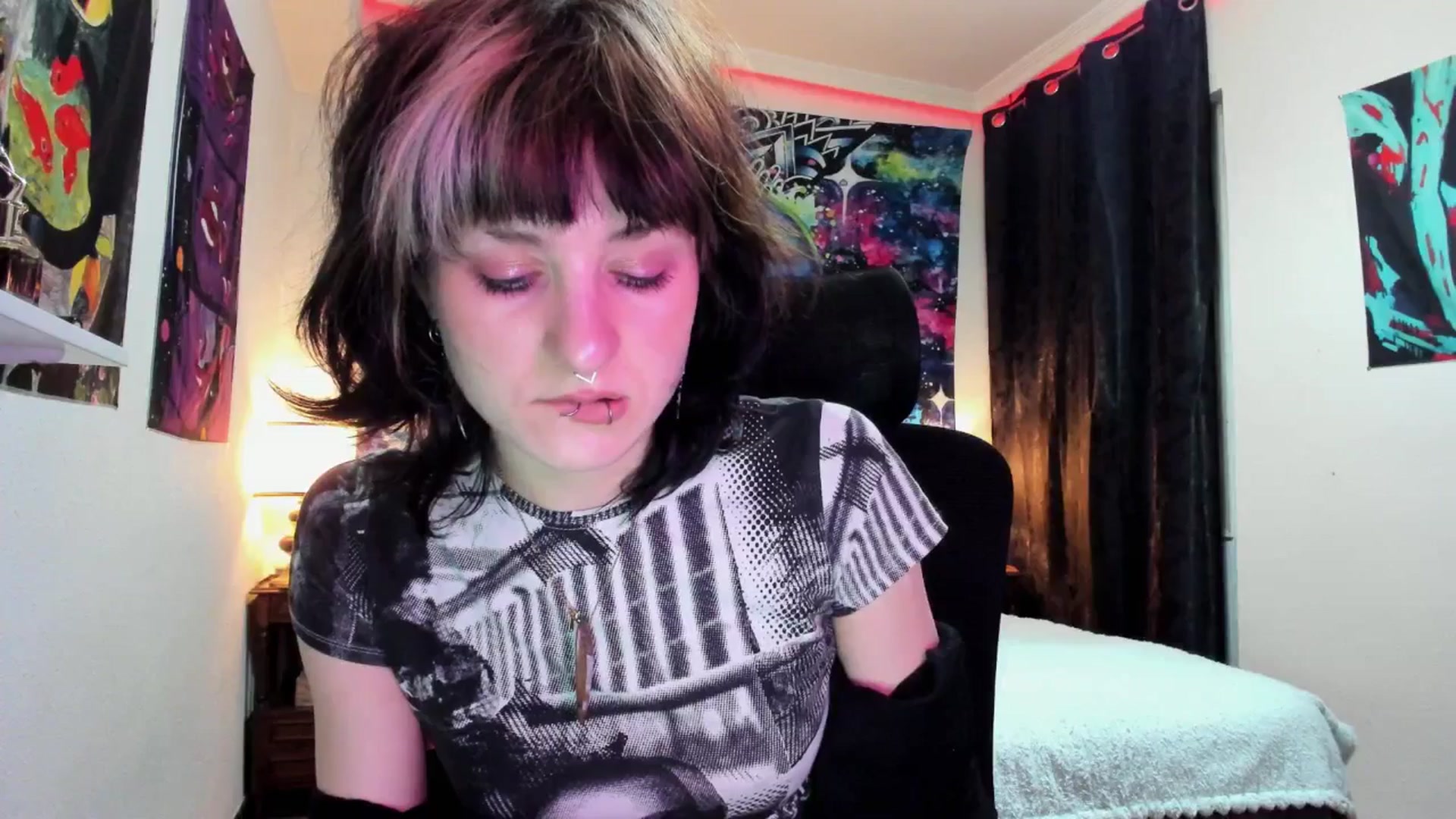 Gallery image thumbnail from Black_Aranya's myfreecams stream on, 04/01/2025, 19:10 image 6 of 20