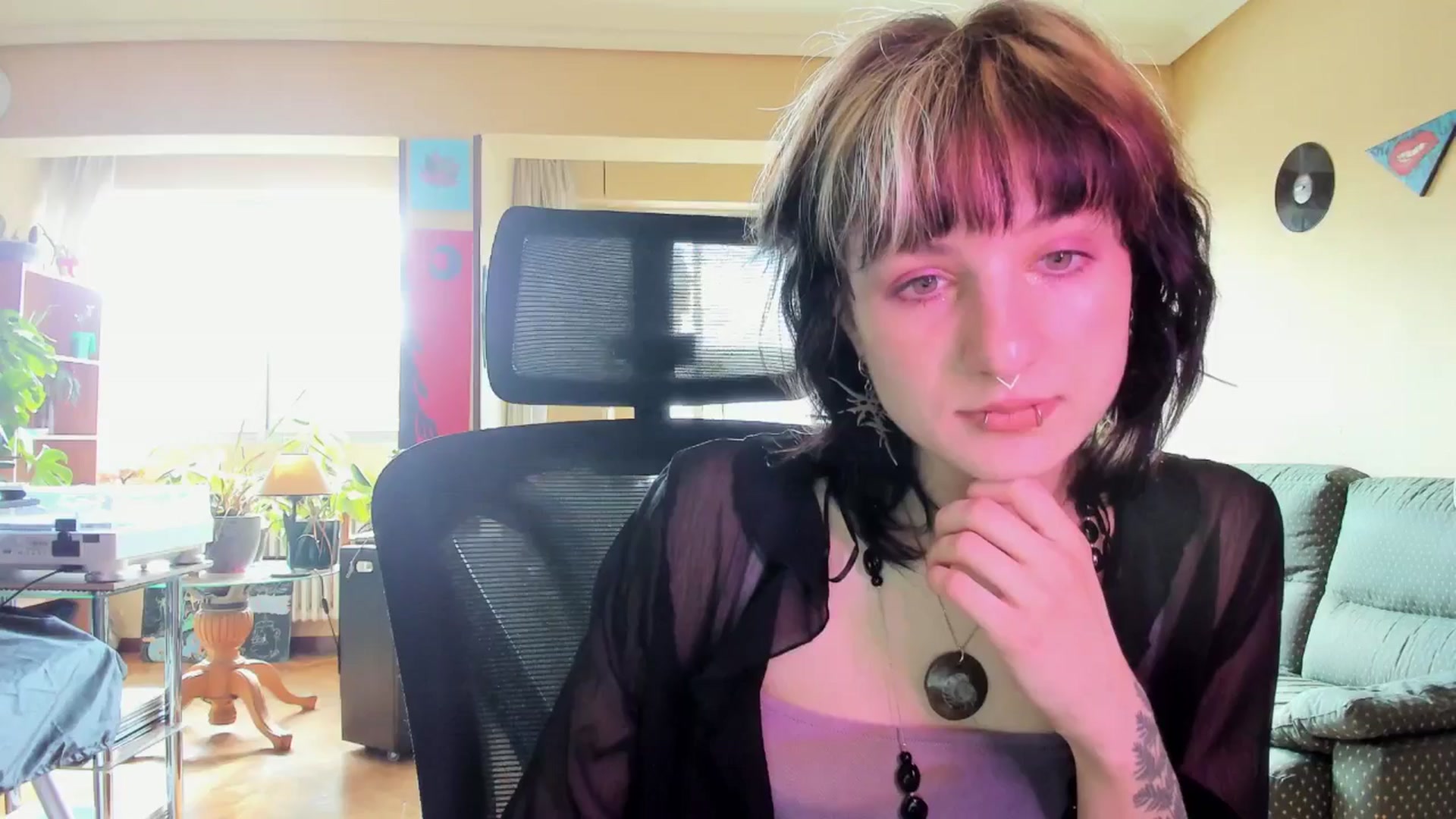 Gallery image thumbnail from Black_Aranya's myfreecams stream on, 04/04/2025, 10:03 image 6 of 20