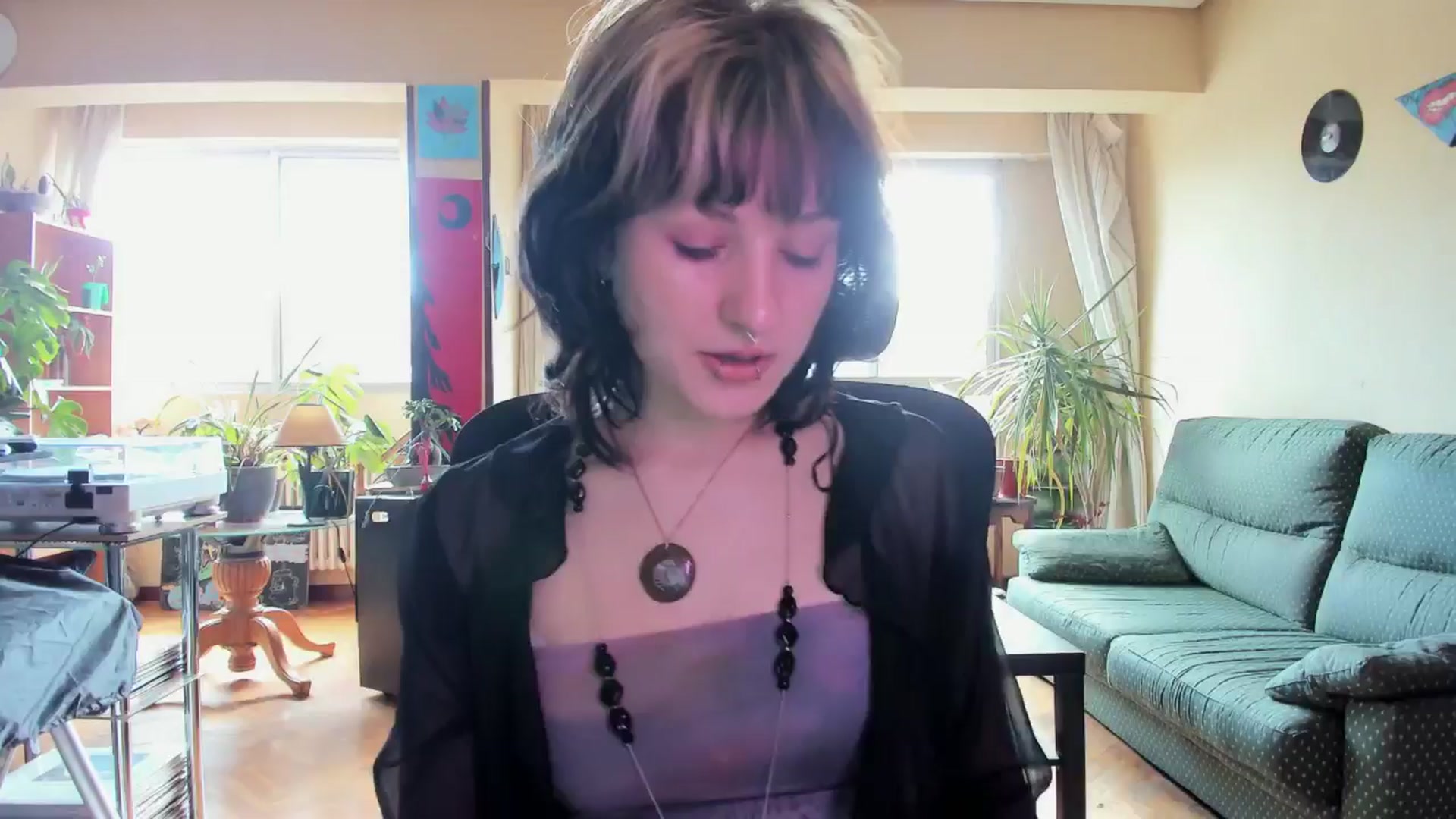 Gallery image thumbnail from Black_Aranya's myfreecams stream on, 04/04/2025, 10:03 image 11 of 20