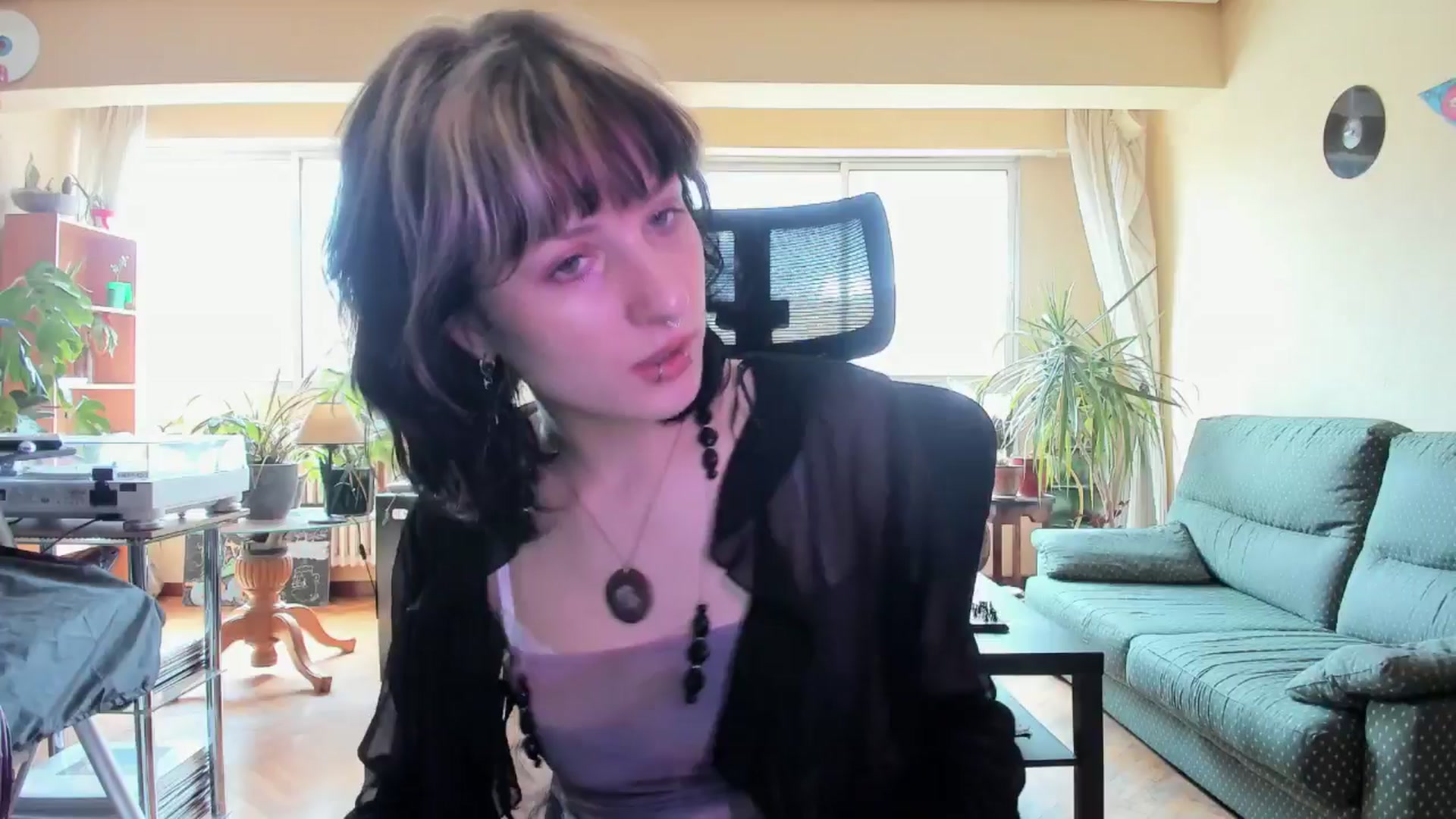Gallery image thumbnail from Black_Aranya's myfreecams stream on, 04/04/2025, 11:37 image 1 of 20