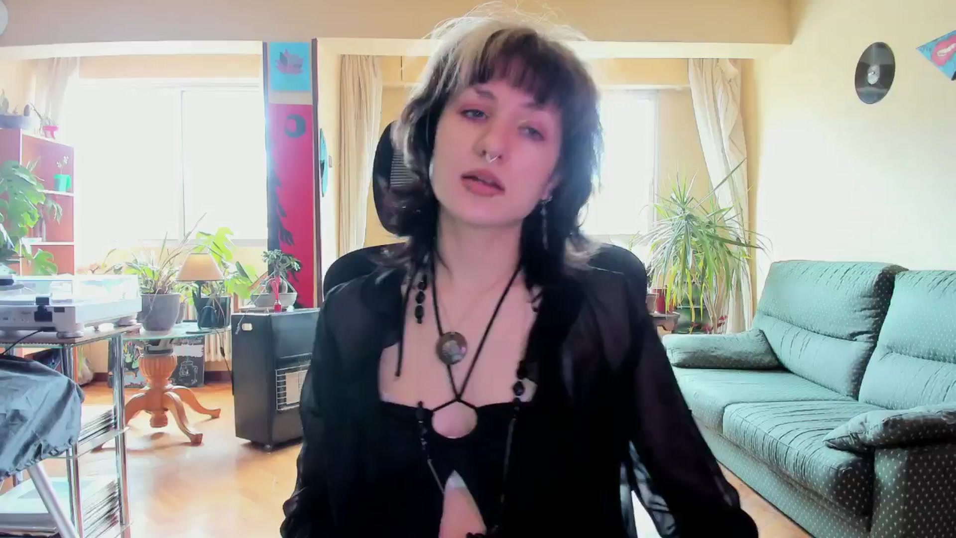 Gallery image thumbnail from Black_Aranya's myfreecams stream on, 04/05/2025, 11:35 image 2 of 20