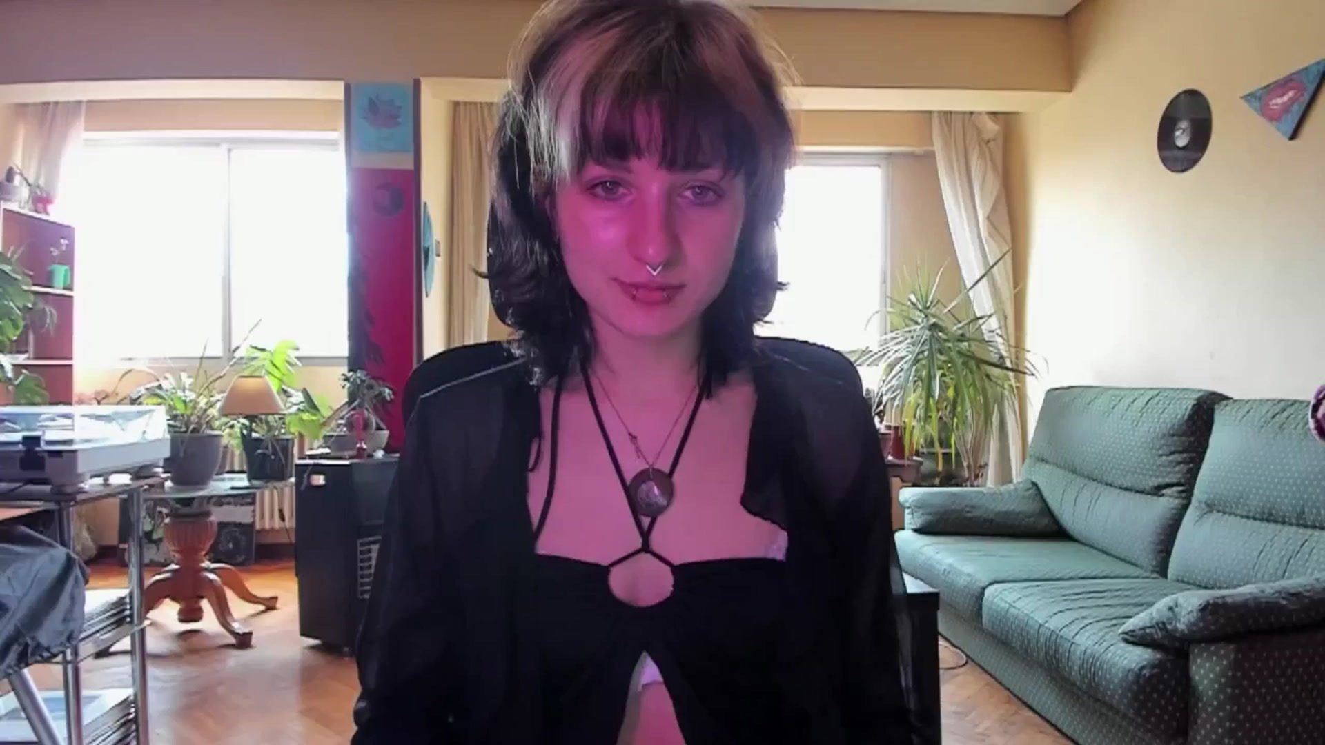 Gallery image thumbnail from Black_Aranya's myfreecams stream on, 04/05/2025, 14:54 image 10 of 20