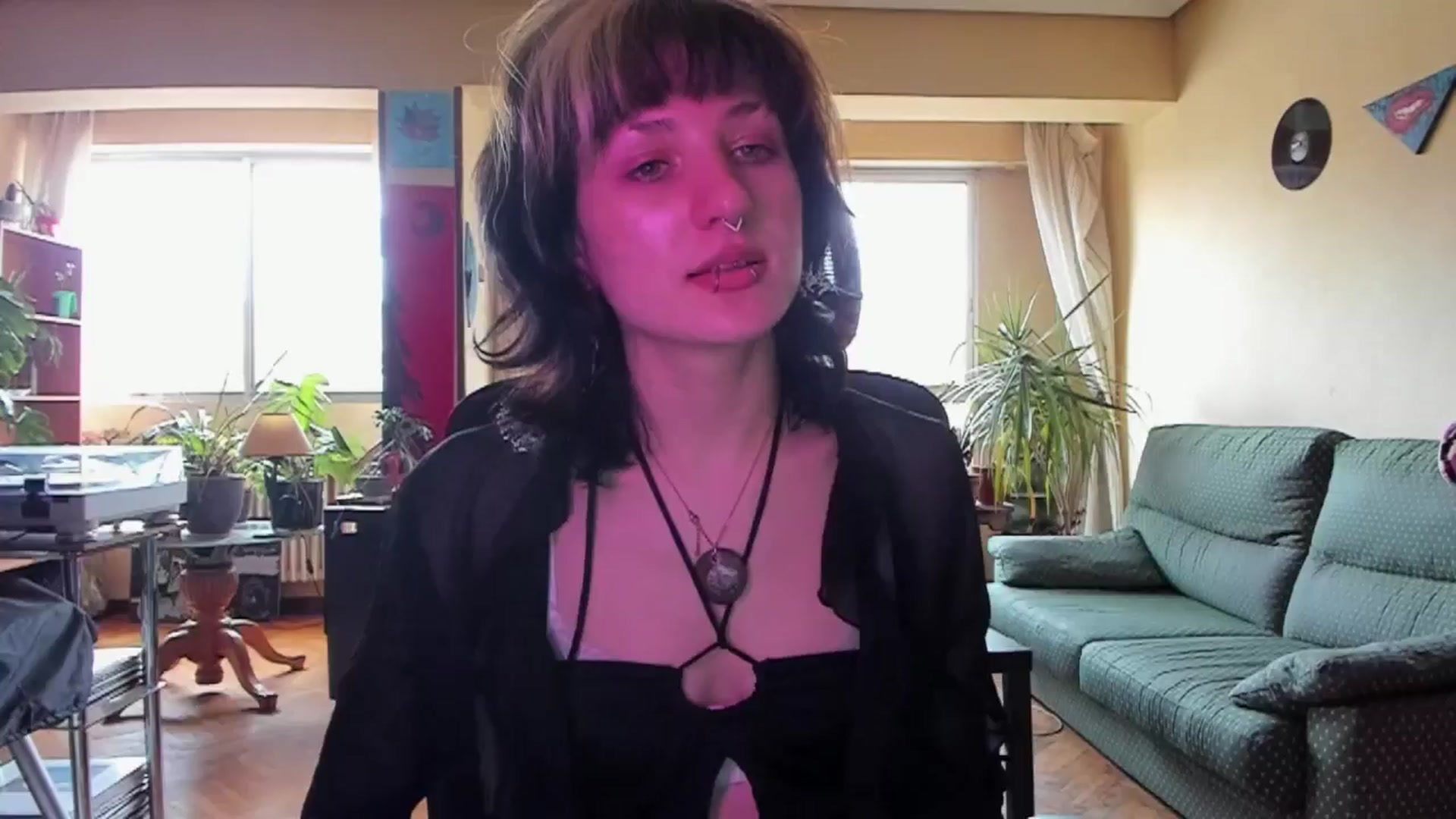 Gallery image thumbnail from Black_Aranya's myfreecams stream on, 04/05/2025, 14:54 image 14 of 20