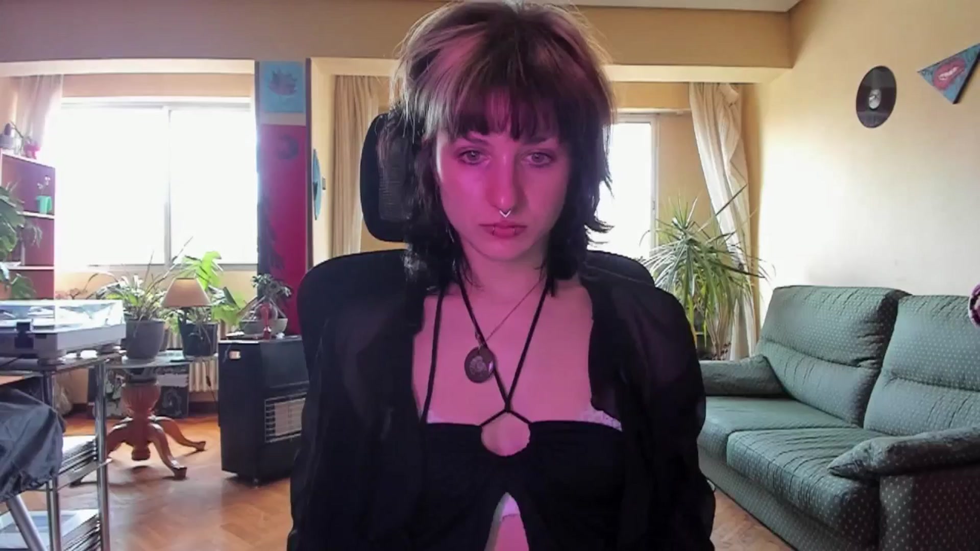 Gallery image thumbnail from Black_Aranya's myfreecams stream on, 04/05/2025, 14:54 image 19 of 20