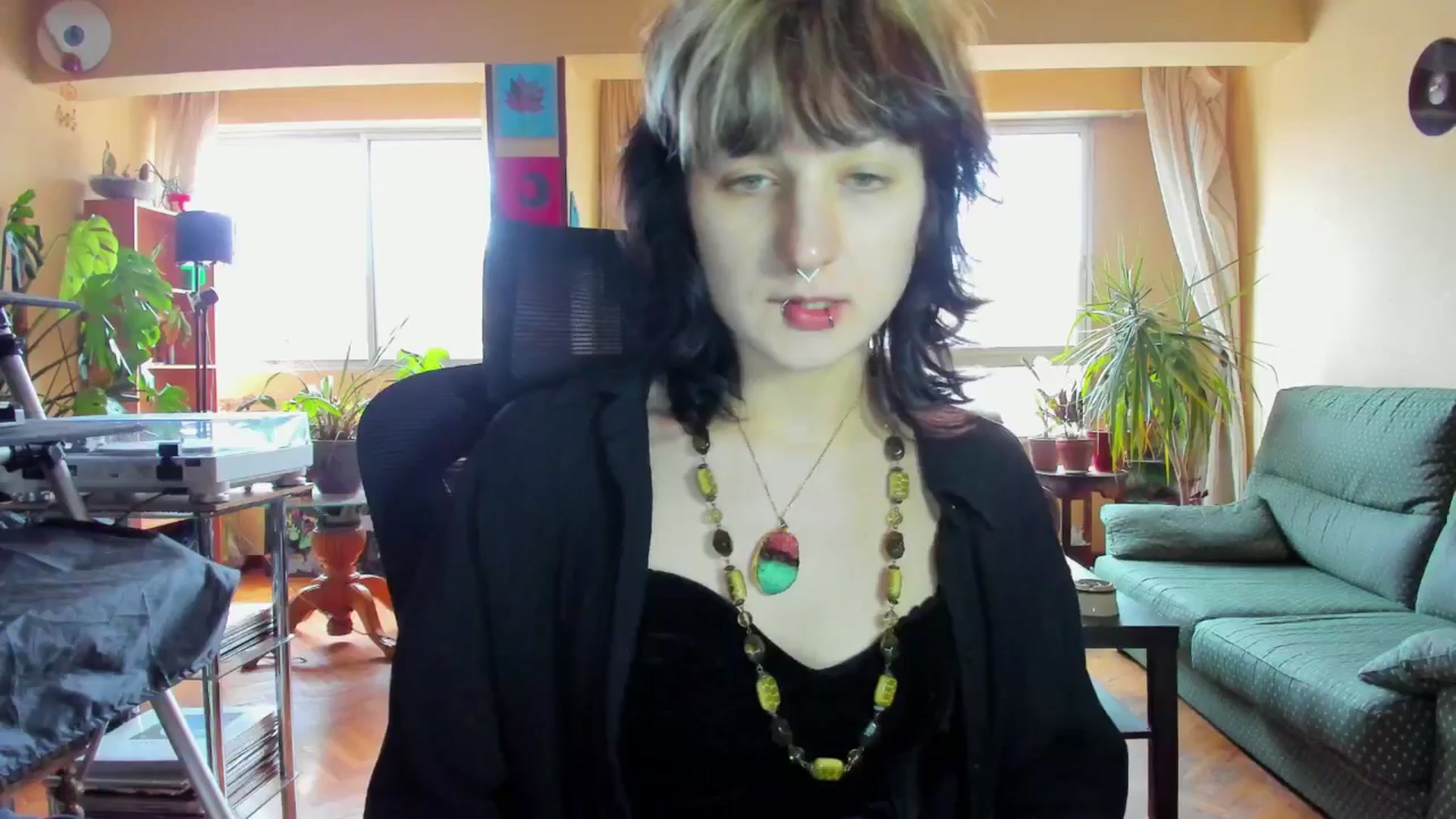 Gallery image thumbnail from Black_Aranya's myfreecams stream on, 04/19/2025, 17:31 image 16 of 20