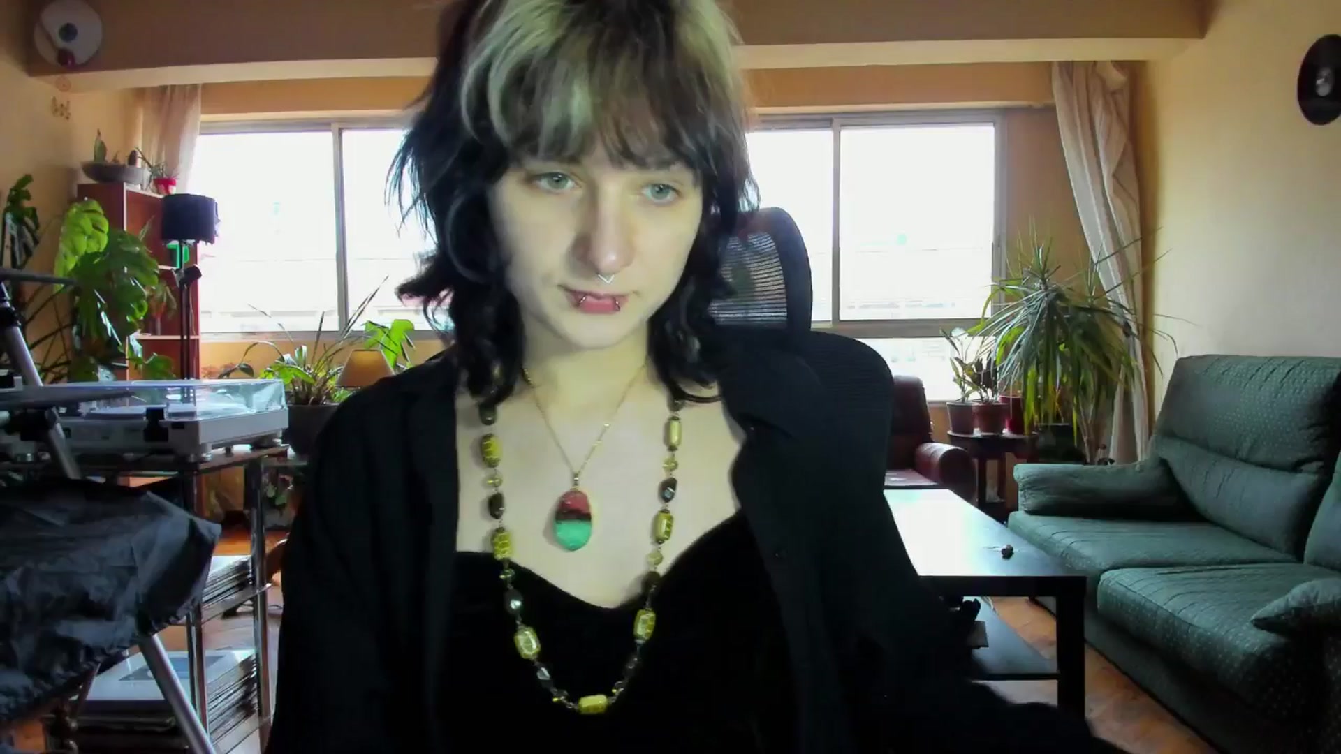 Gallery image thumbnail from Black_Aranya's myfreecams stream on, 04/19/2025, 18:18 image 11 of 20