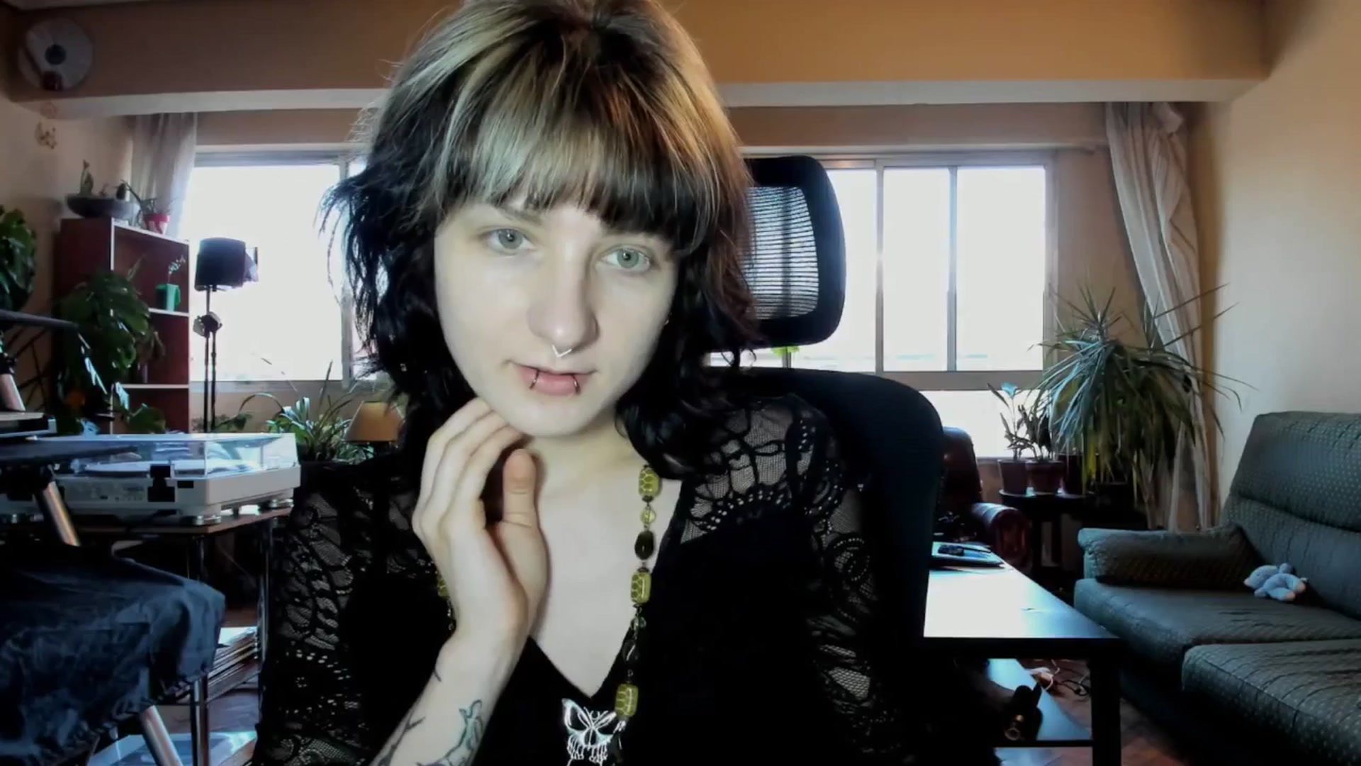 Gallery image thumbnail from Black_Aranya's myfreecams stream on, 04/25/2025, 19:17 image 13 of 20