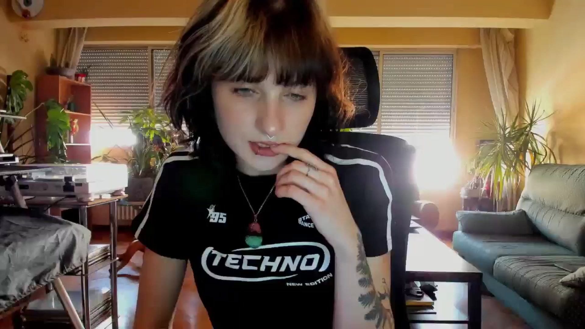 Gallery image thumbnail from Black_Aranya's myfreecams stream on, 05/03/2025, 17:46 image 15 of 20