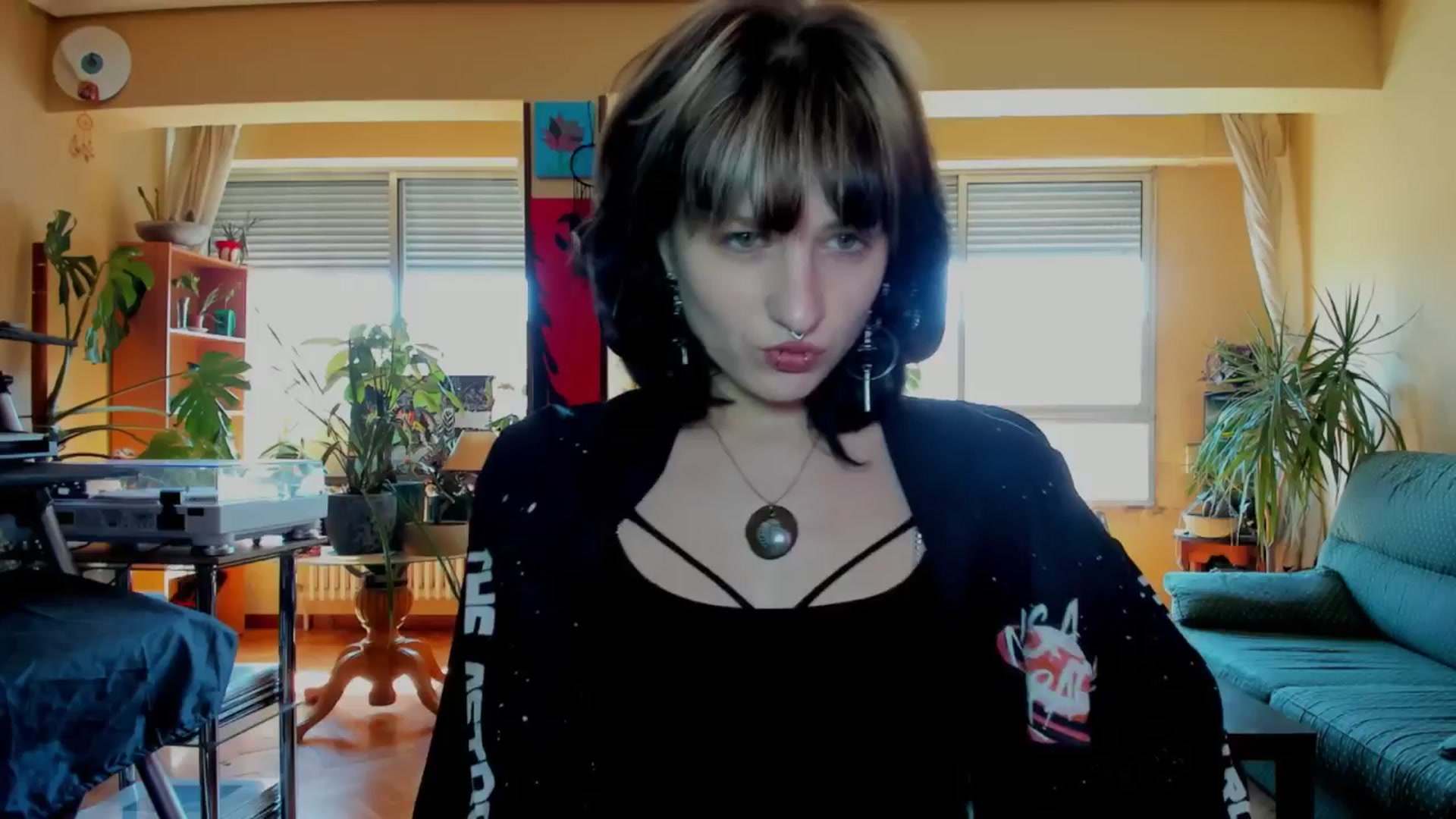 Gallery image thumbnail from Black_Aranya's myfreecams stream on, 05/07/2025, 10:25 image 15 of 20
