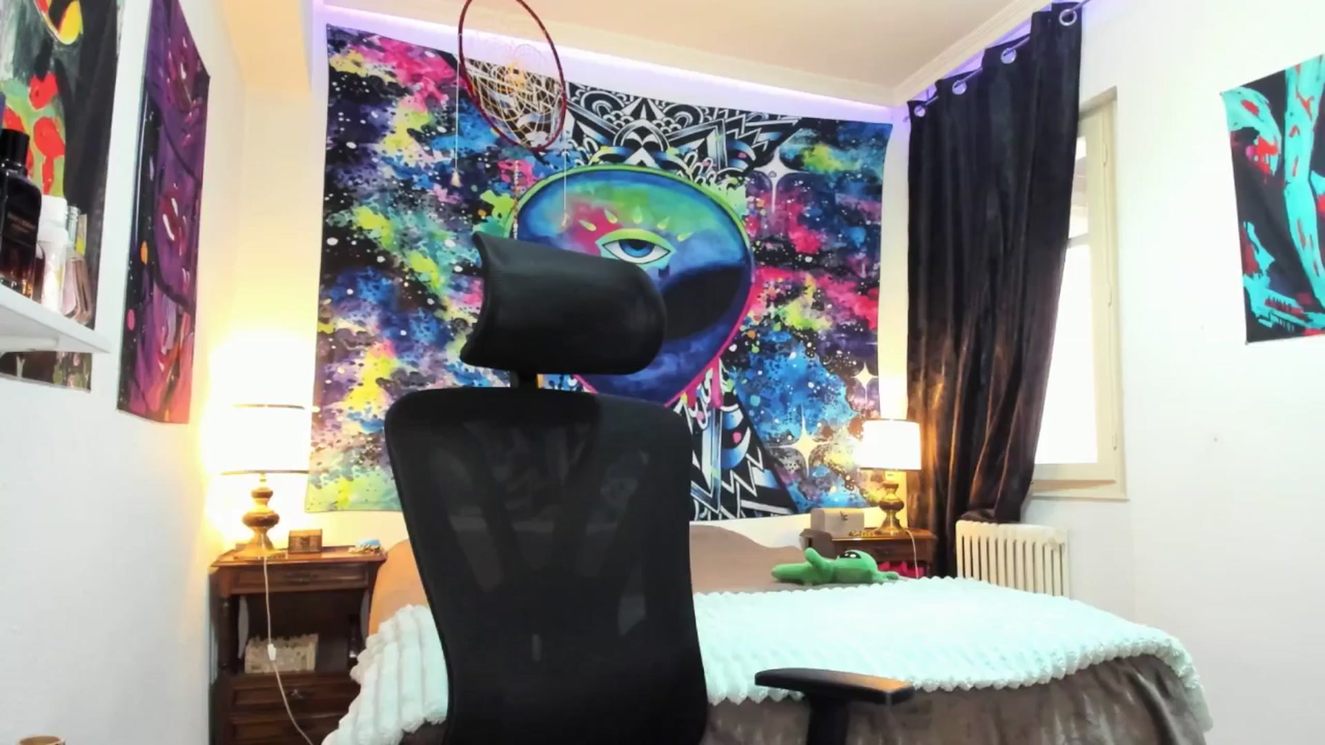 Gallery image thumbnail from Black_Aranya's myfreecams stream on, 05/10/2025, 19:15 image 14 of 20