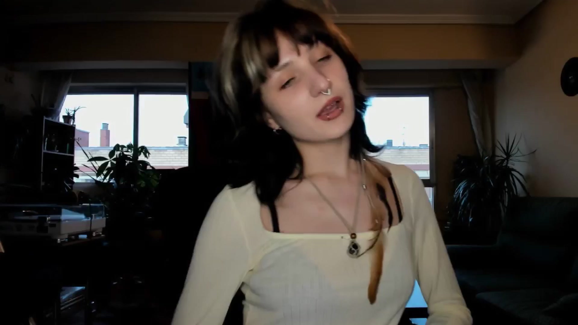 Gallery image thumbnail from Black_Aranya's myfreecams stream on, 05/15/2025, 19:48 image 18 of 20