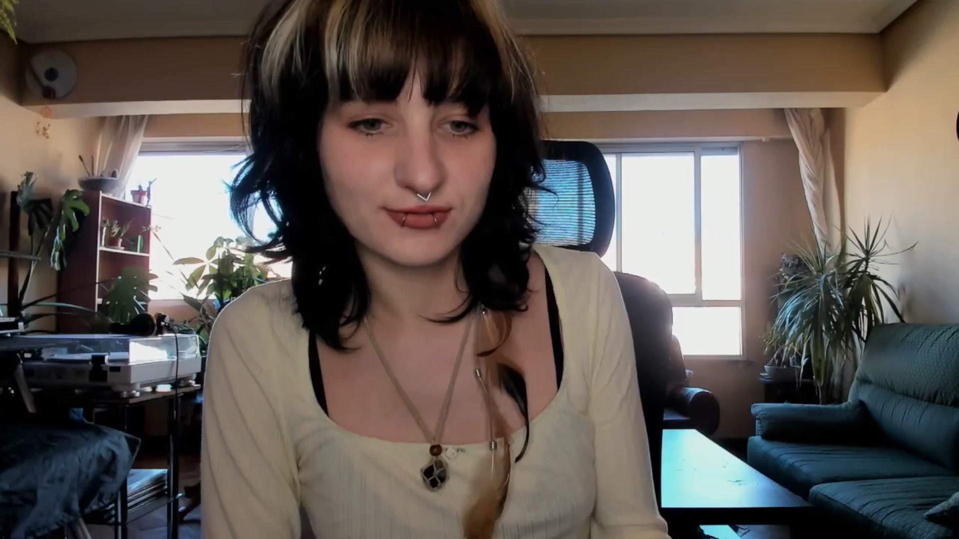 Gallery image thumbnail from Black_Aranya's myfreecams stream on, 05/15/2025, 19:48 image 3 of 20