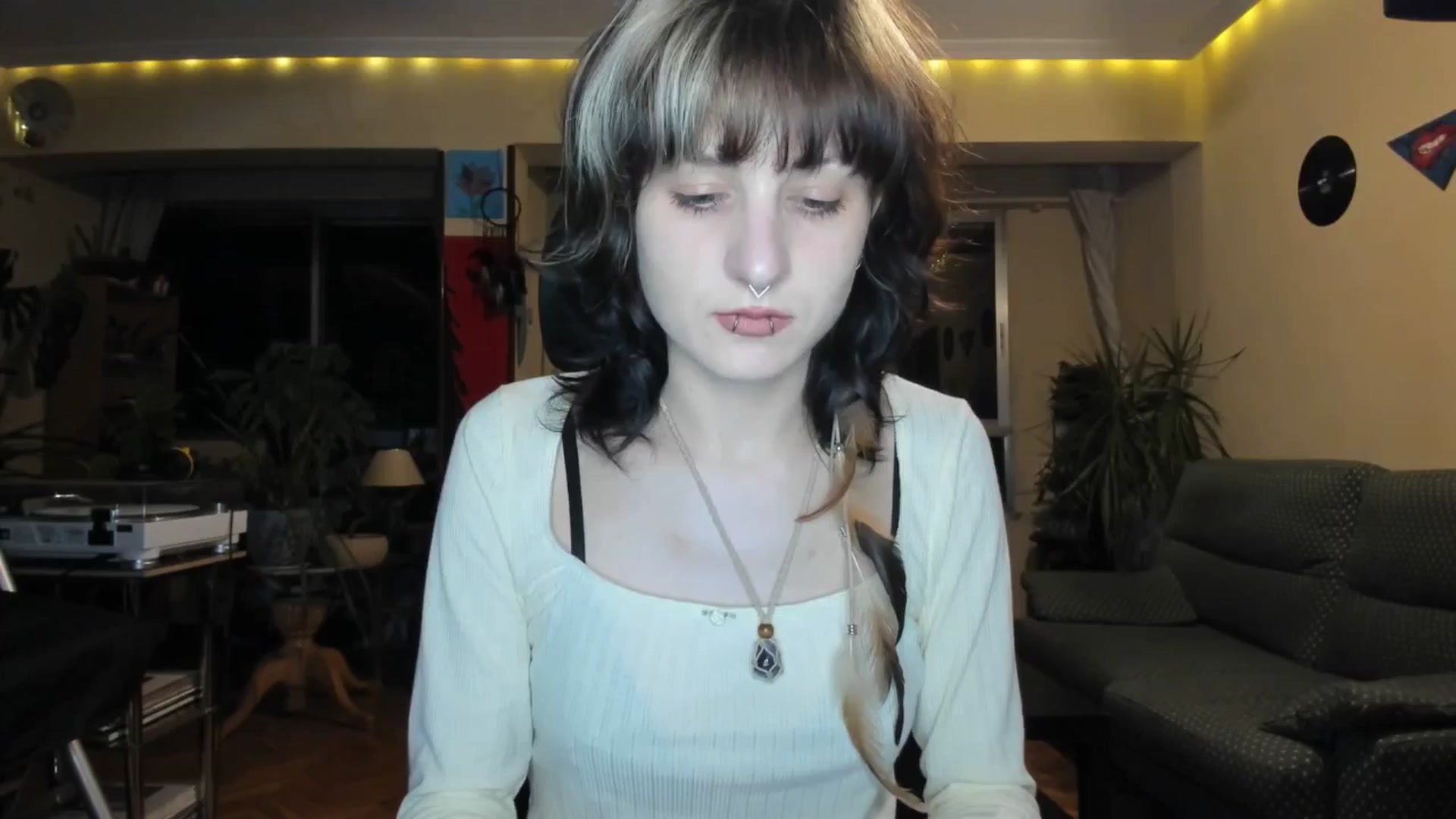Gallery image thumbnail from Black_Aranya's myfreecams stream on, 05/15/2025, 20:52 image 19 of 20