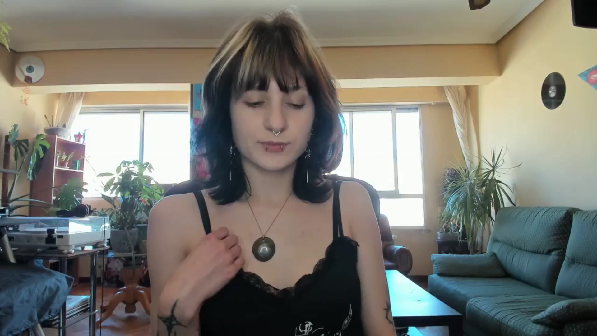 Gallery image thumbnail from Black_Aranya's myfreecams stream on, 05/16/2025, 17:17 image 16 of 20