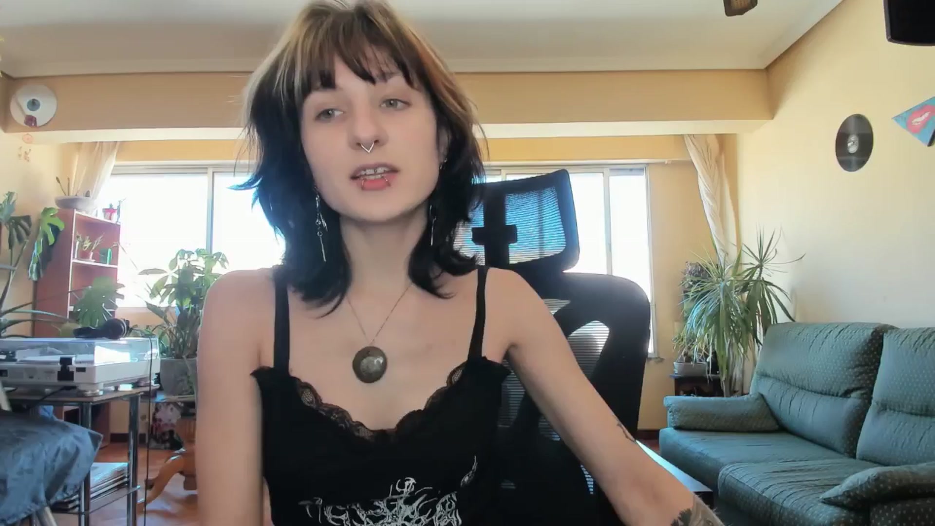 Gallery image thumbnail from Black_Aranya's myfreecams stream on, 05/16/2025, 17:17 image 12 of 20