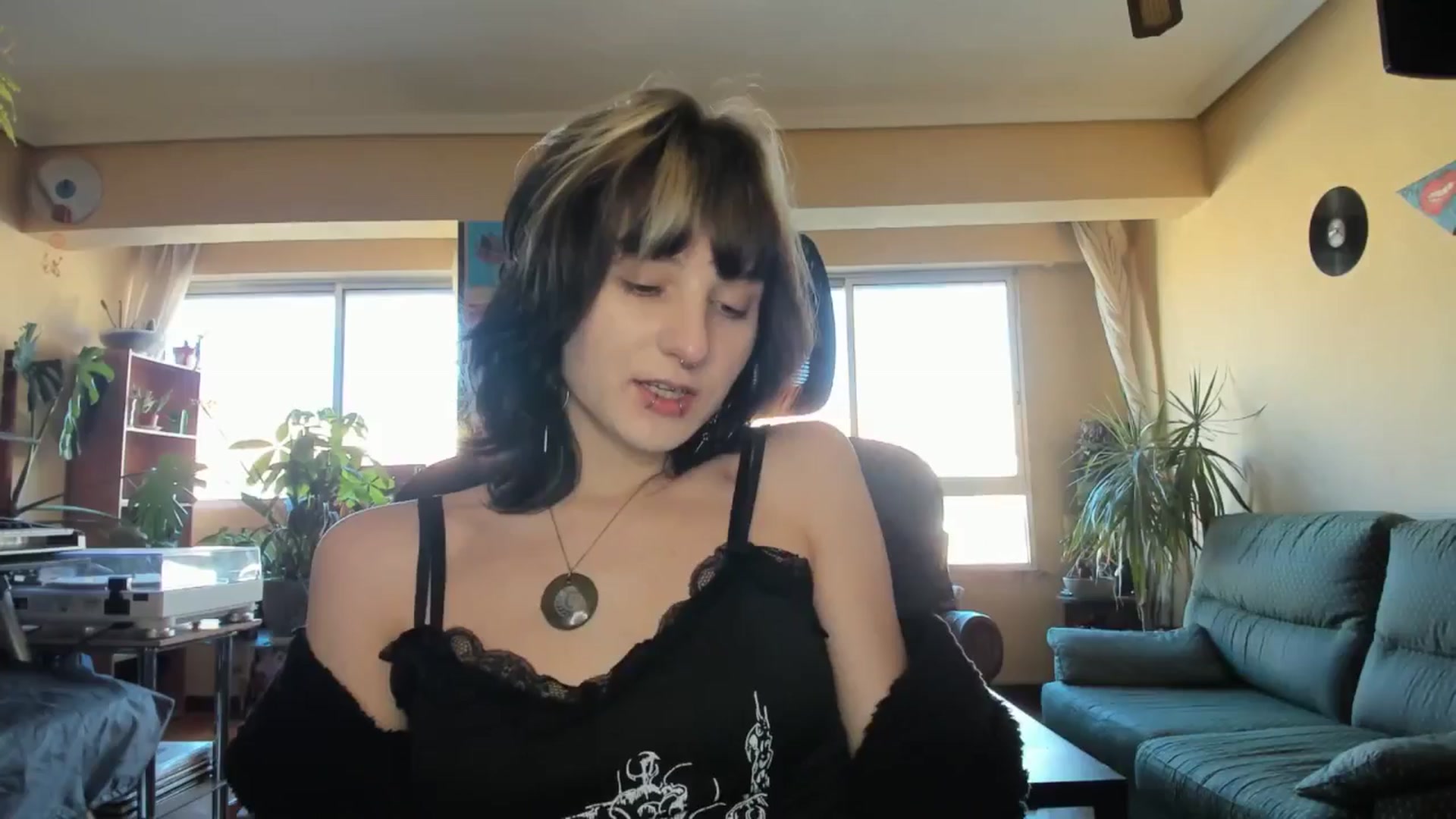Gallery image thumbnail from Black_Aranya's myfreecams stream on, 05/16/2025, 19:02 image 1 of 20