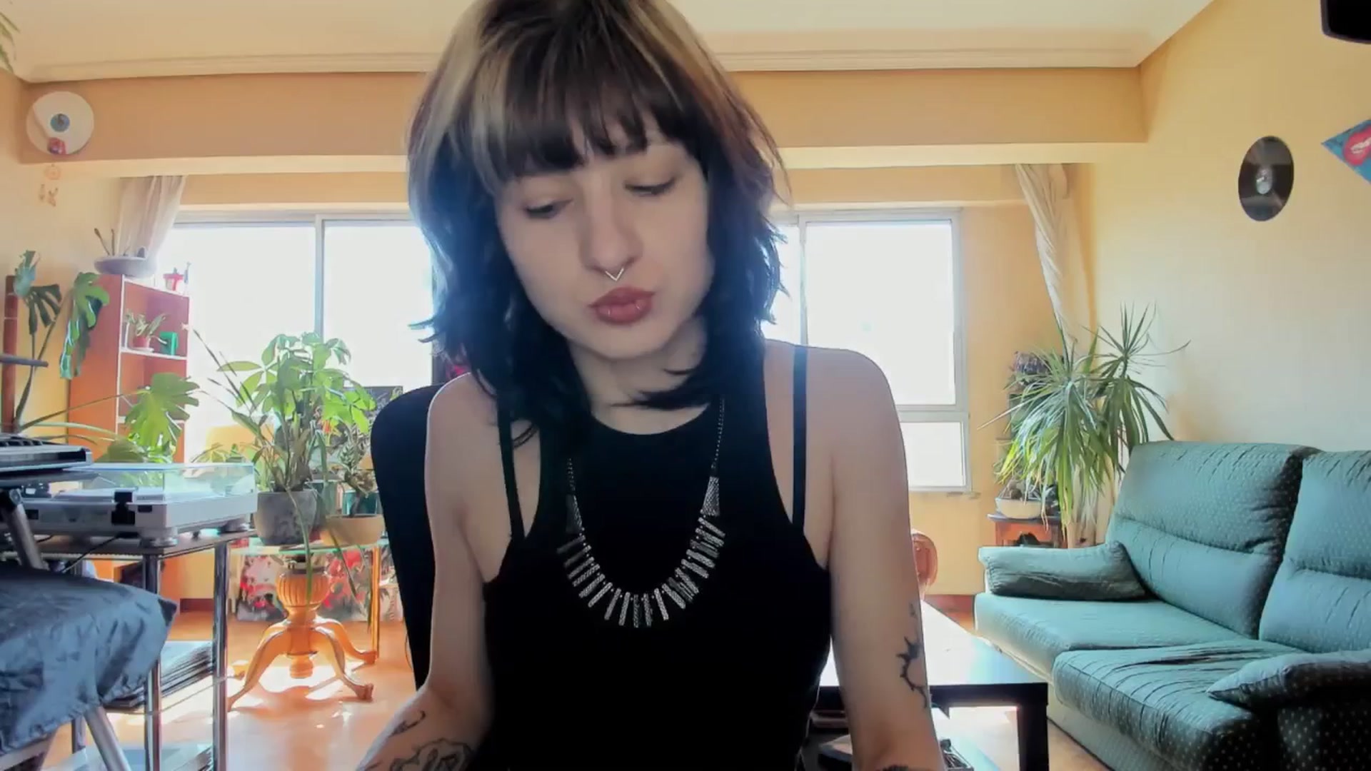 Gallery image thumbnail from Black_Aranya's myfreecams stream on, 05/17/2025, 09:36 image 17 of 20