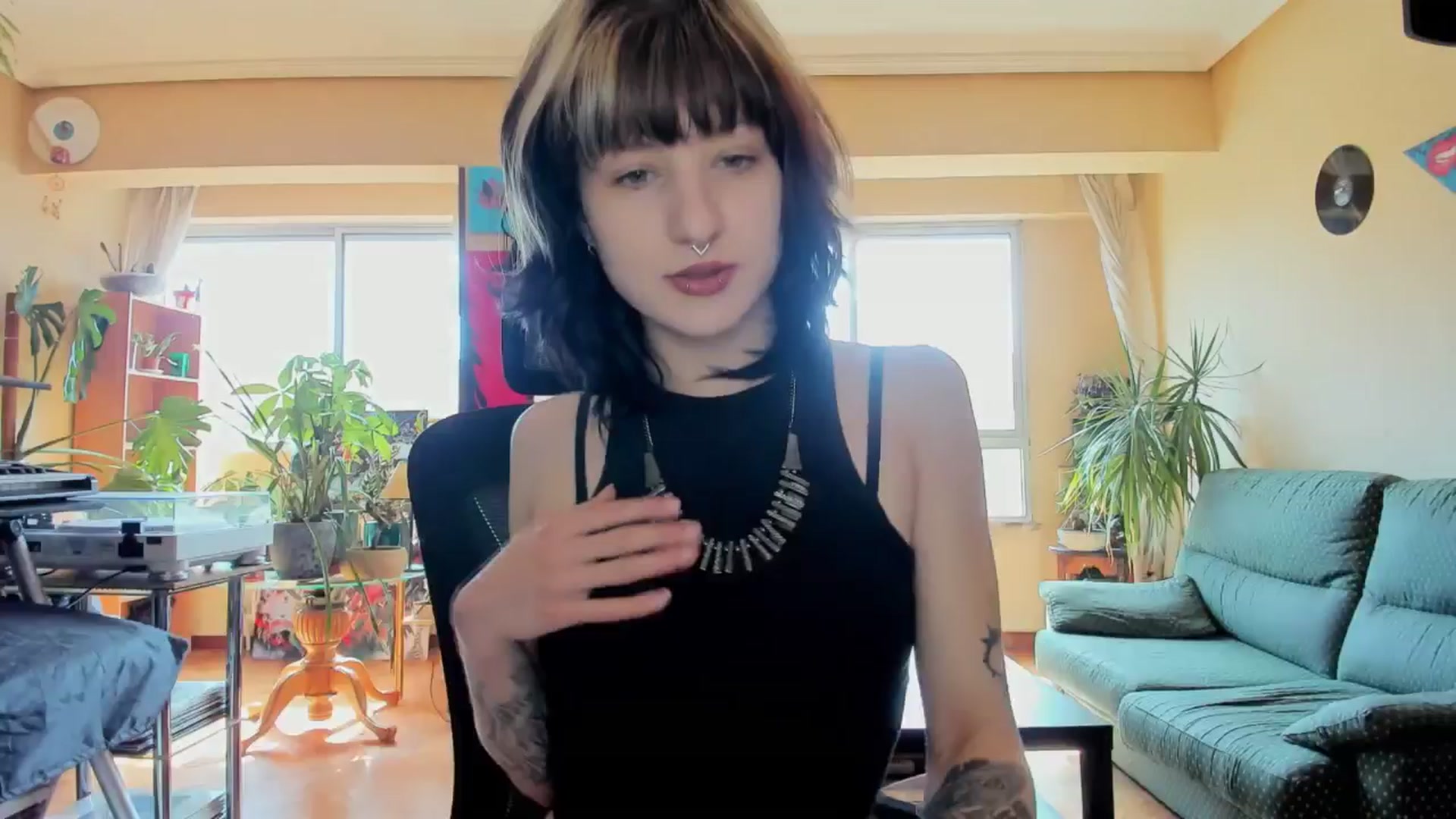 Gallery image thumbnail from Black_Aranya's myfreecams stream on, 05/17/2025, 09:36 image 19 of 20
