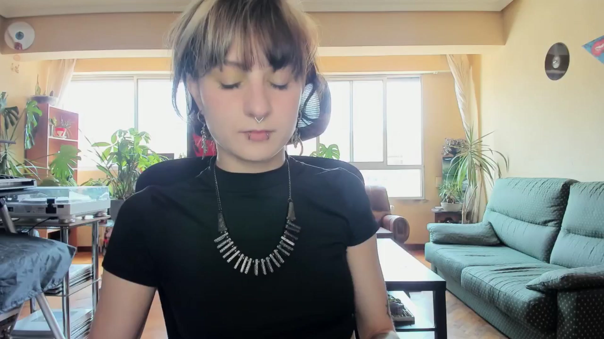 Gallery image thumbnail from Black_Aranya's myfreecams stream on, 05/18/2025, 13:15 image 17 of 20