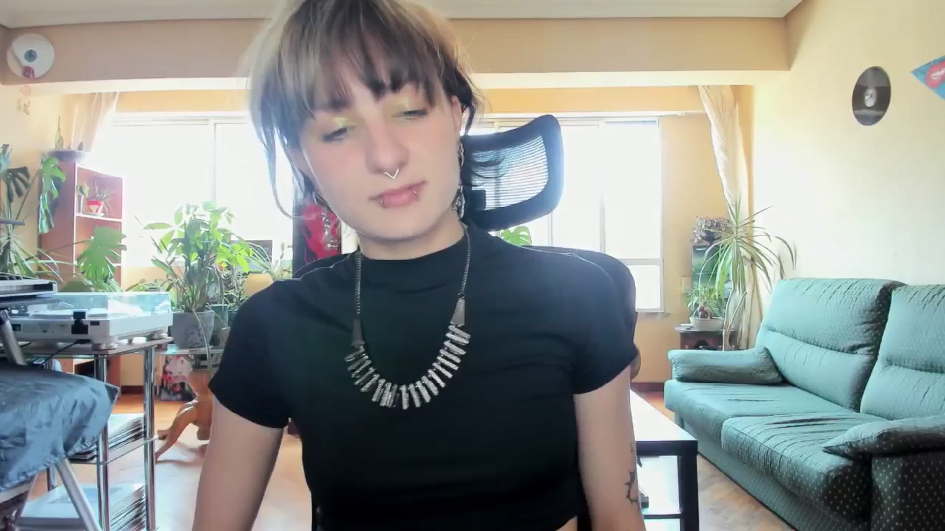 Gallery image thumbnail from Black_Aranya's myfreecams stream on, 05/18/2025, 13:15 image 18 of 20