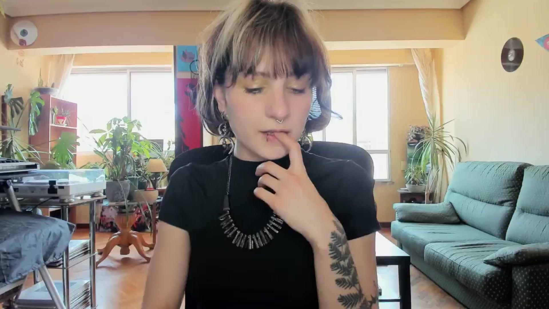 Gallery image thumbnail from Black_Aranya's myfreecams stream on, 05/18/2025, 14:23 image 20 of 20