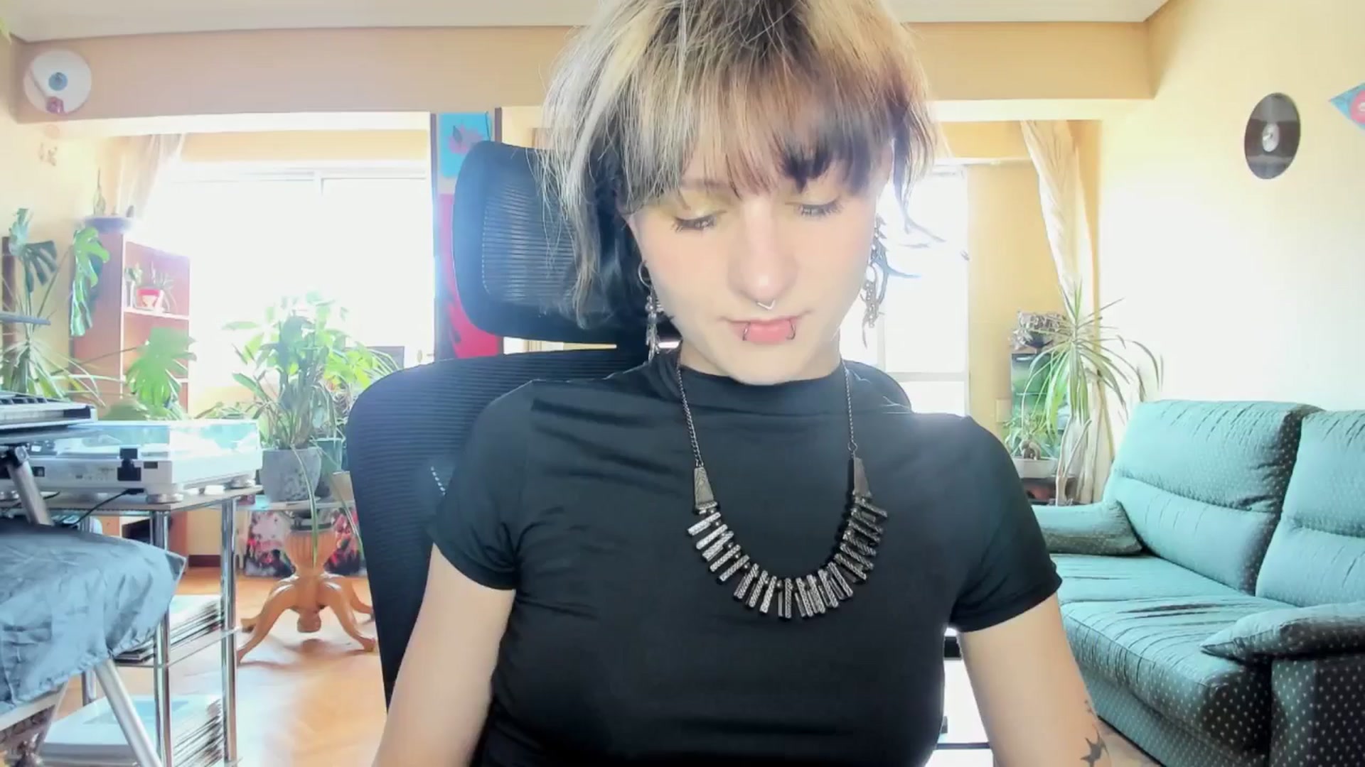 Gallery image thumbnail from Black_Aranya's myfreecams stream on, 05/18/2025, 14:23 image 12 of 20