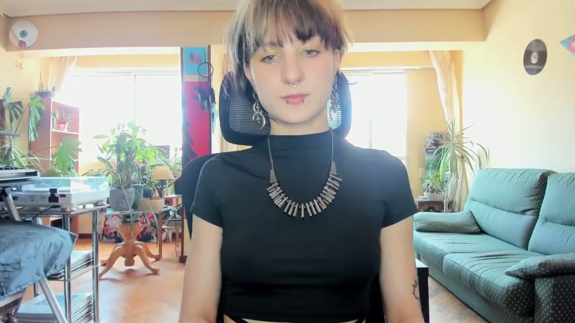 Gallery image thumbnail from Black_Aranya's myfreecams stream on, 05/18/2025, 14:23 image 5 of 20