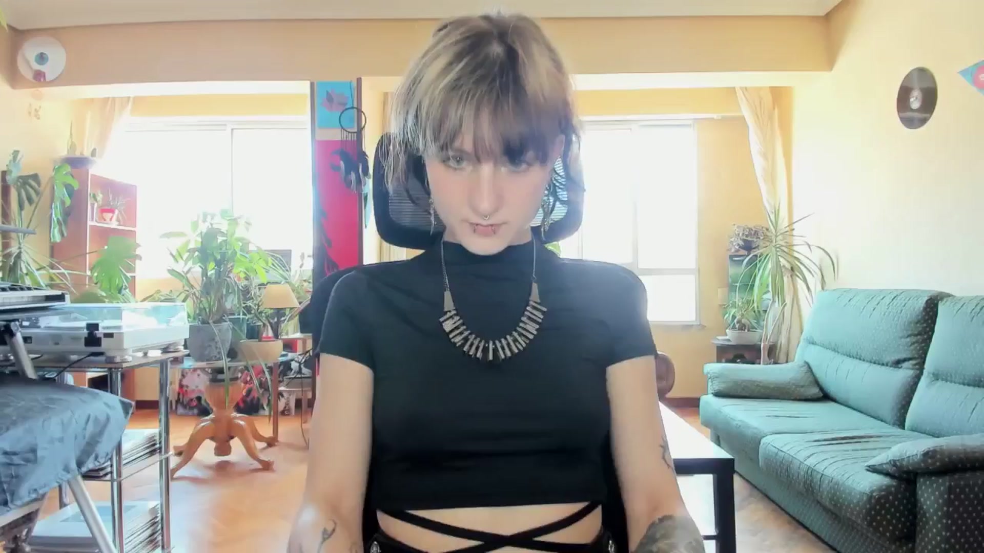Gallery image thumbnail from Black_Aranya's myfreecams stream on, 05/18/2025, 14:23 image 15 of 20