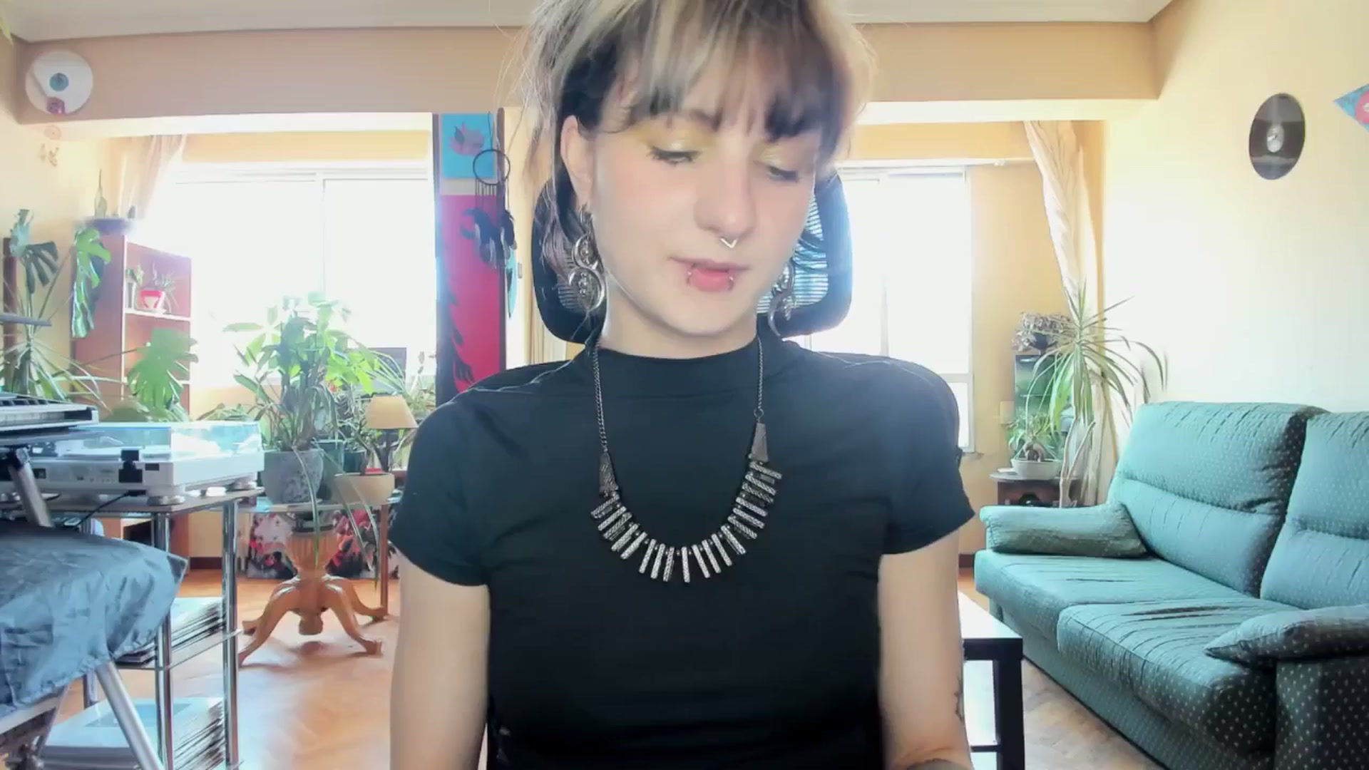 Gallery image thumbnail from Black_Aranya's myfreecams stream on, 05/18/2025, 14:23 image 6 of 20
