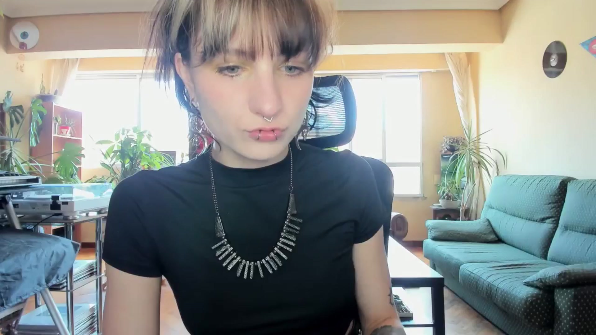 Gallery image thumbnail from Black_Aranya's myfreecams stream on, 05/18/2025, 14:23 image 4 of 20