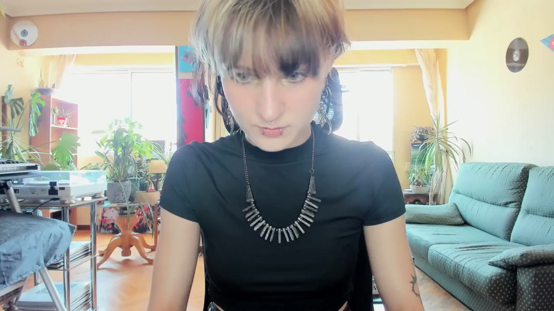 Gallery image thumbnail from Black_Aranya's myfreecams stream on, 05/18/2025, 14:23 image 17 of 20