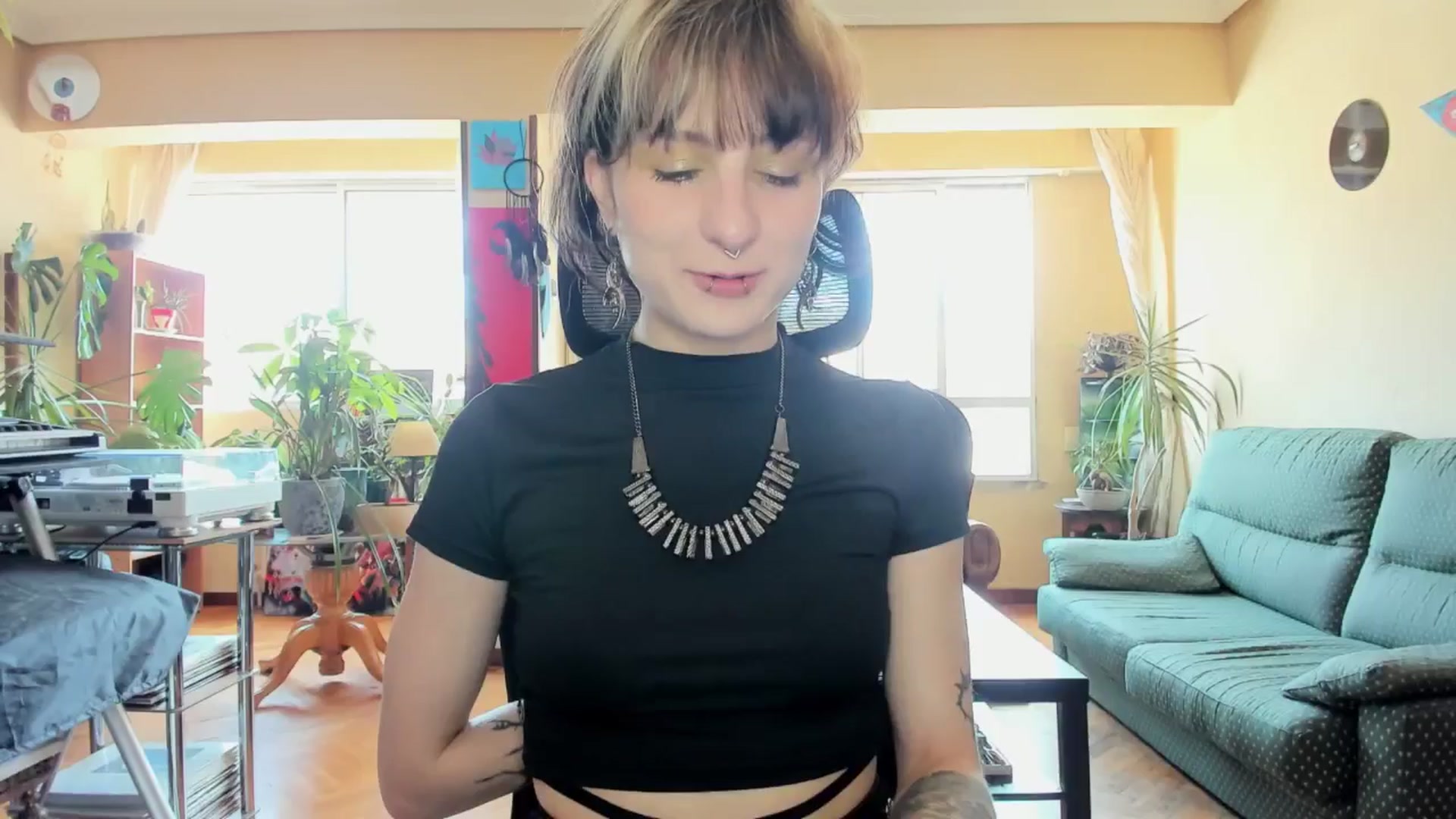 Gallery image thumbnail from Black_Aranya's myfreecams stream on, 05/18/2025, 14:23 image 16 of 20