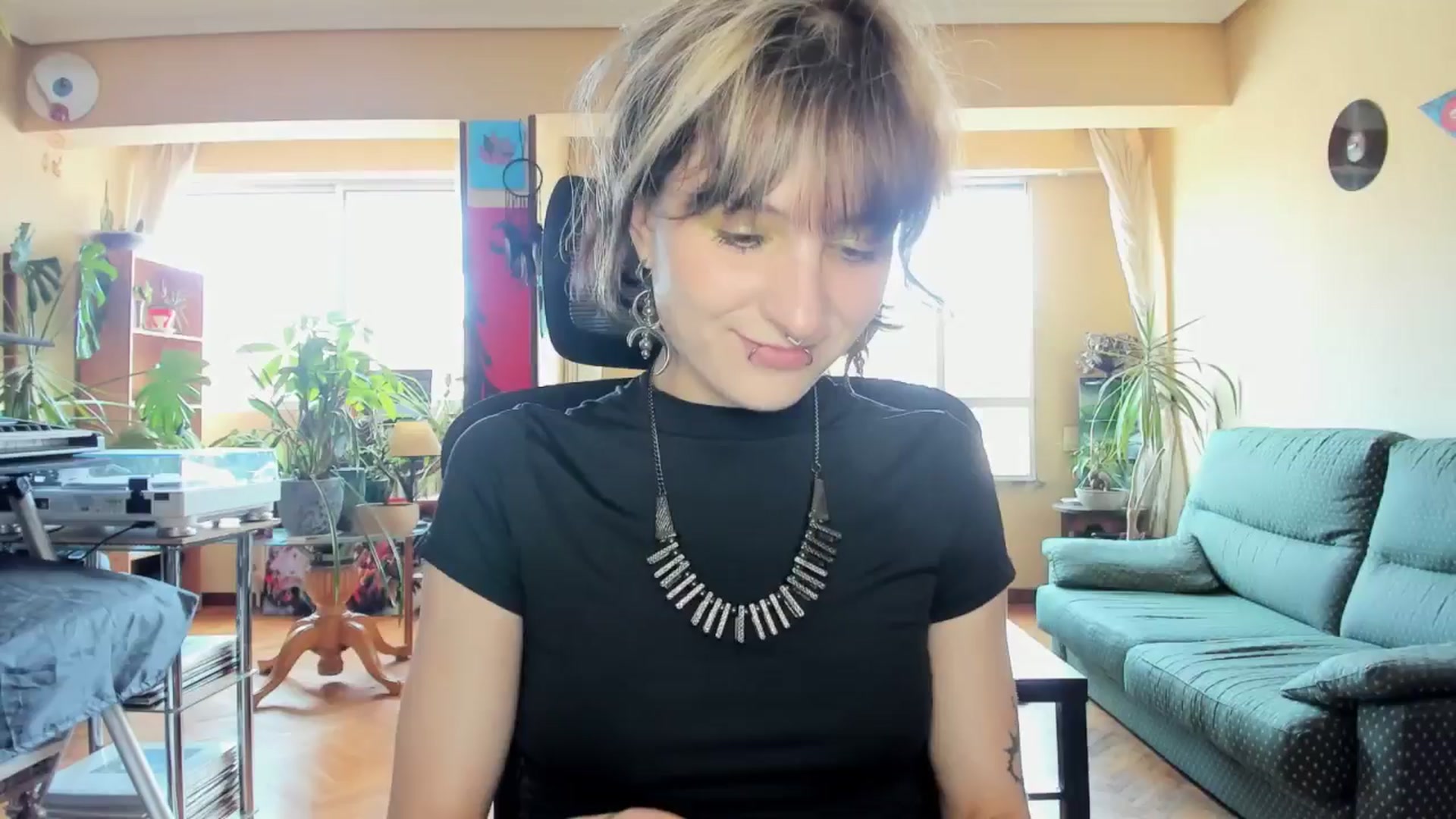 Gallery image thumbnail from Black_Aranya's myfreecams stream on, 05/18/2025, 14:23 image 11 of 20