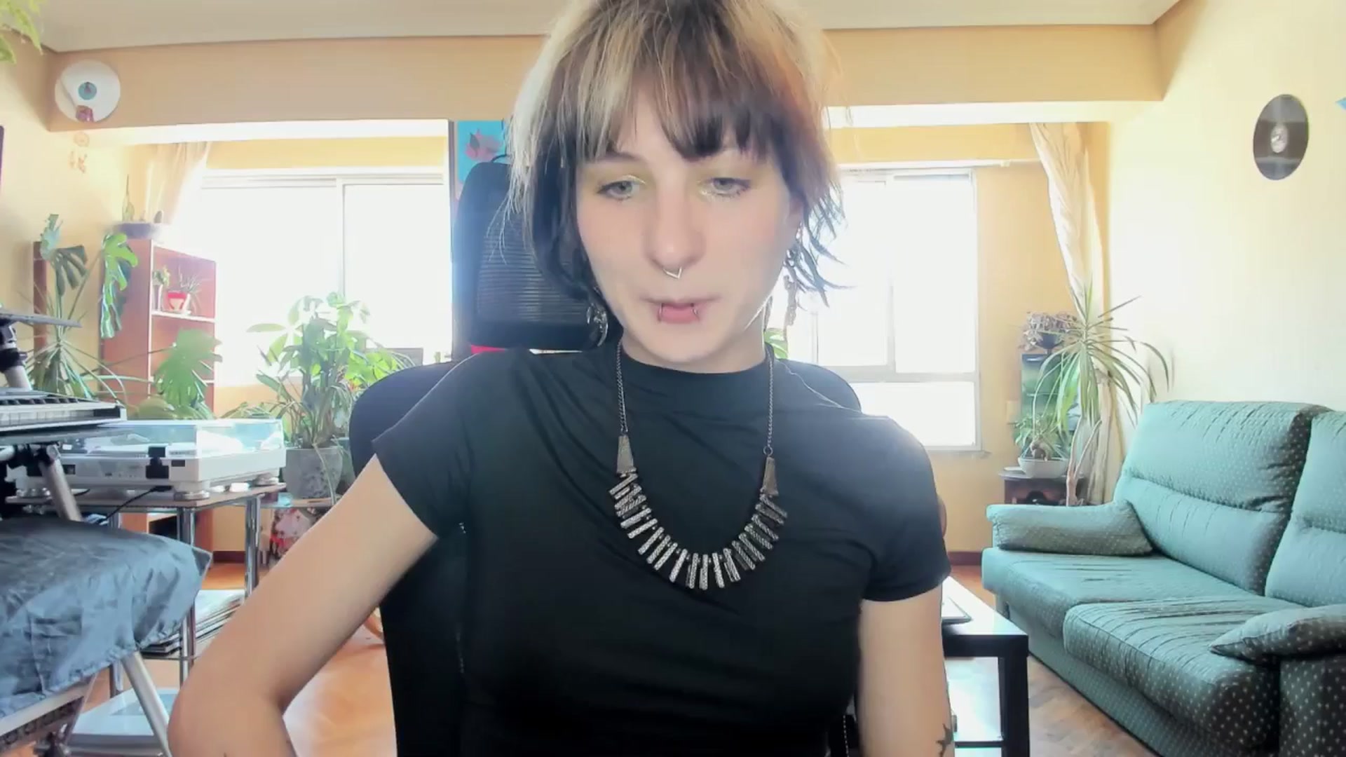 Gallery image thumbnail from Black_Aranya's myfreecams stream on, 05/18/2025, 16:09 image 3 of 20